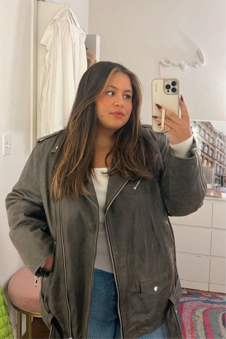 *WINTER STAPLE* this leather jacket from Madewell is a splurge but easy staple that will live in your closet forever. I’m in the XXL. Great for layering/dressing up or down ✨

#LTKplussize #LTKmidsize #LTKSeasonal