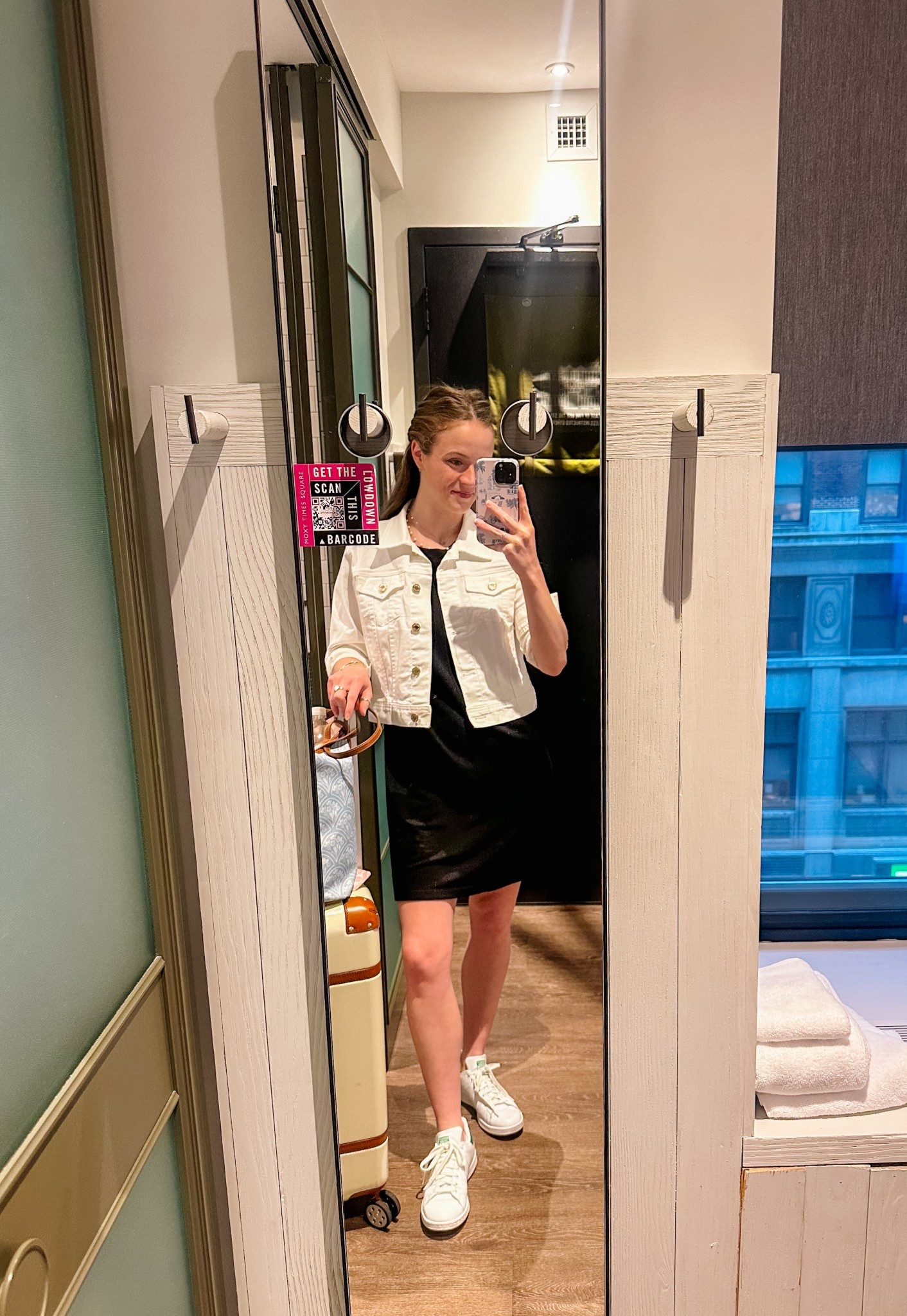 Heading back to Nashville!! Have a few meetings this morning, then jumping on a plane! This t shirt dress is perfect for travel - so comfy & easy! 

#LTKTravel