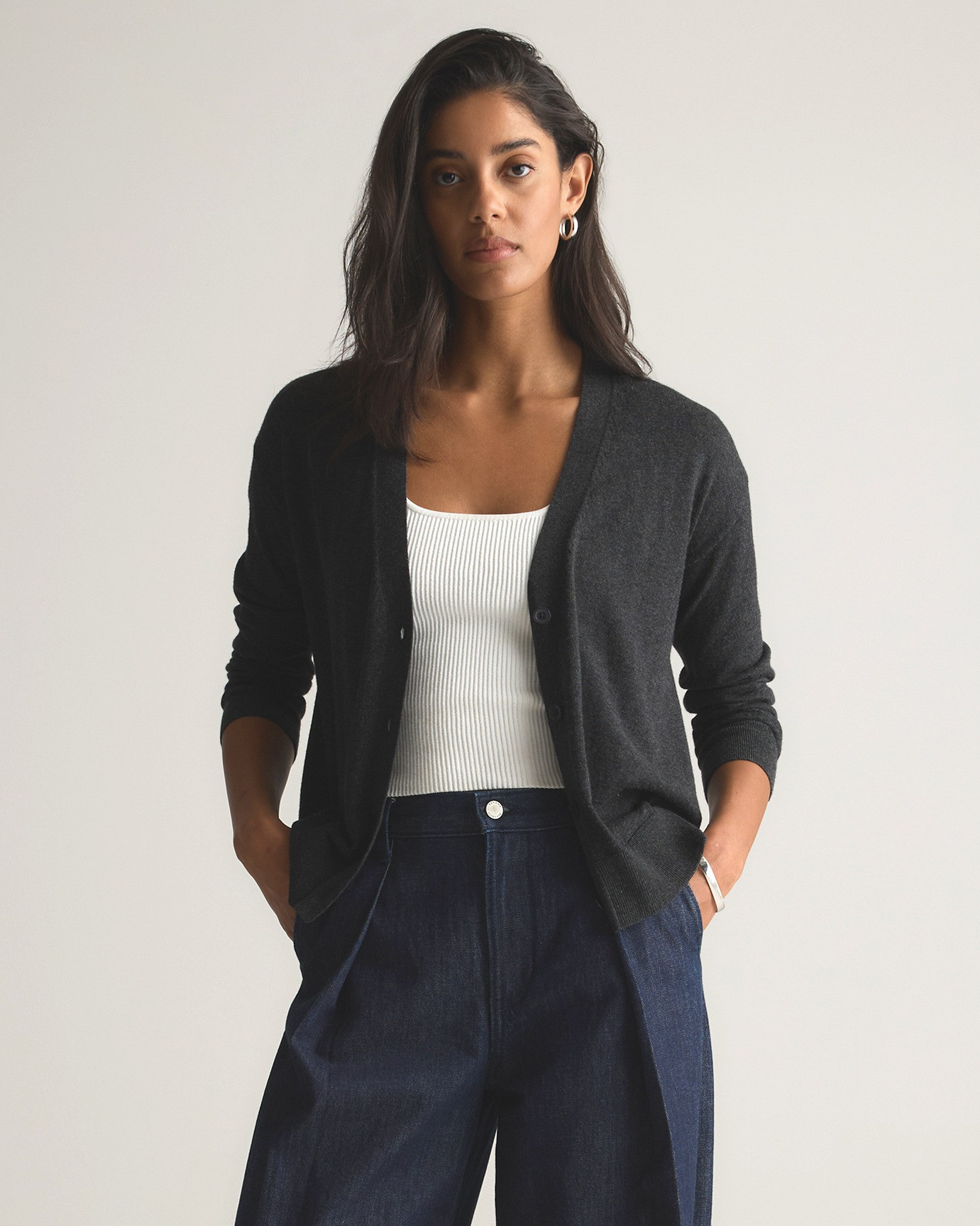 Quince | Women's Lightweight Cotton Cashmere Cardigan Sweater in Heather Charcoal, Size XS, Organic Cotton | Quince