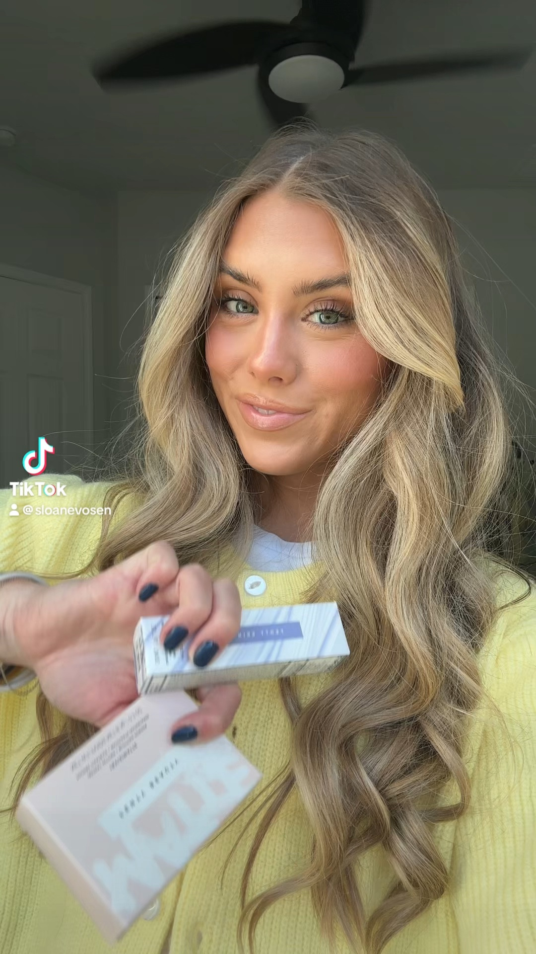 the most inconic makeup product has got to the the Fenty Invisimatte setting powder 🙌 this is a really cool product because you can use it to set your makeup under your eyes and elsewhere but more than anything it is perfect for touch ups and doesnt cake up on you!! ✨ @Fenty Beauty @Fenty Skin @Fenty Hair 

#fentynewarrivals #tiktokshopnewarrivals #fentybeauty #fentyskin #invisimatte #invisimatteblottingpowder #rhianna #rhiannasuperbowl #blottingpowder #settingpowder #settingpowdermakeup #pressedsettingpowder #pressedpowder #hydravizor #fentyinvisimatte 

#LTKFindsUnder50 #LTKBeauty #LTKVideo