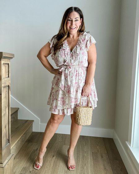 Spring Dress from gibsonlook great for Mother’s Day, graduation and more! Wearing size large. Use code RYANNE10 for 10% off 

#LTKmidsize #LTKfindsunder100 #LTKover40