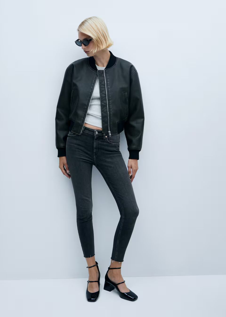 Skinny cropped jeans -  Women | Mango USA | MANGO (US)