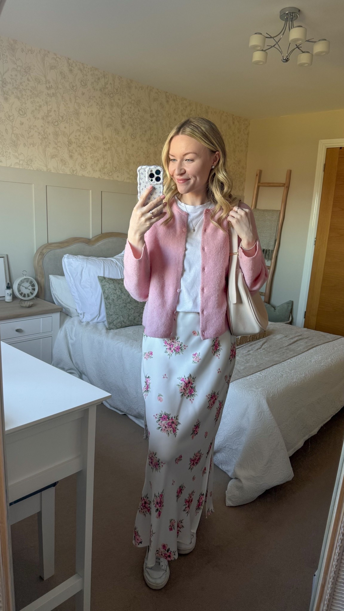 Cardigan is XS - Skirt is F&F Tesco size 6 - bag is Katie Loxton - jewellery is MSBLUE