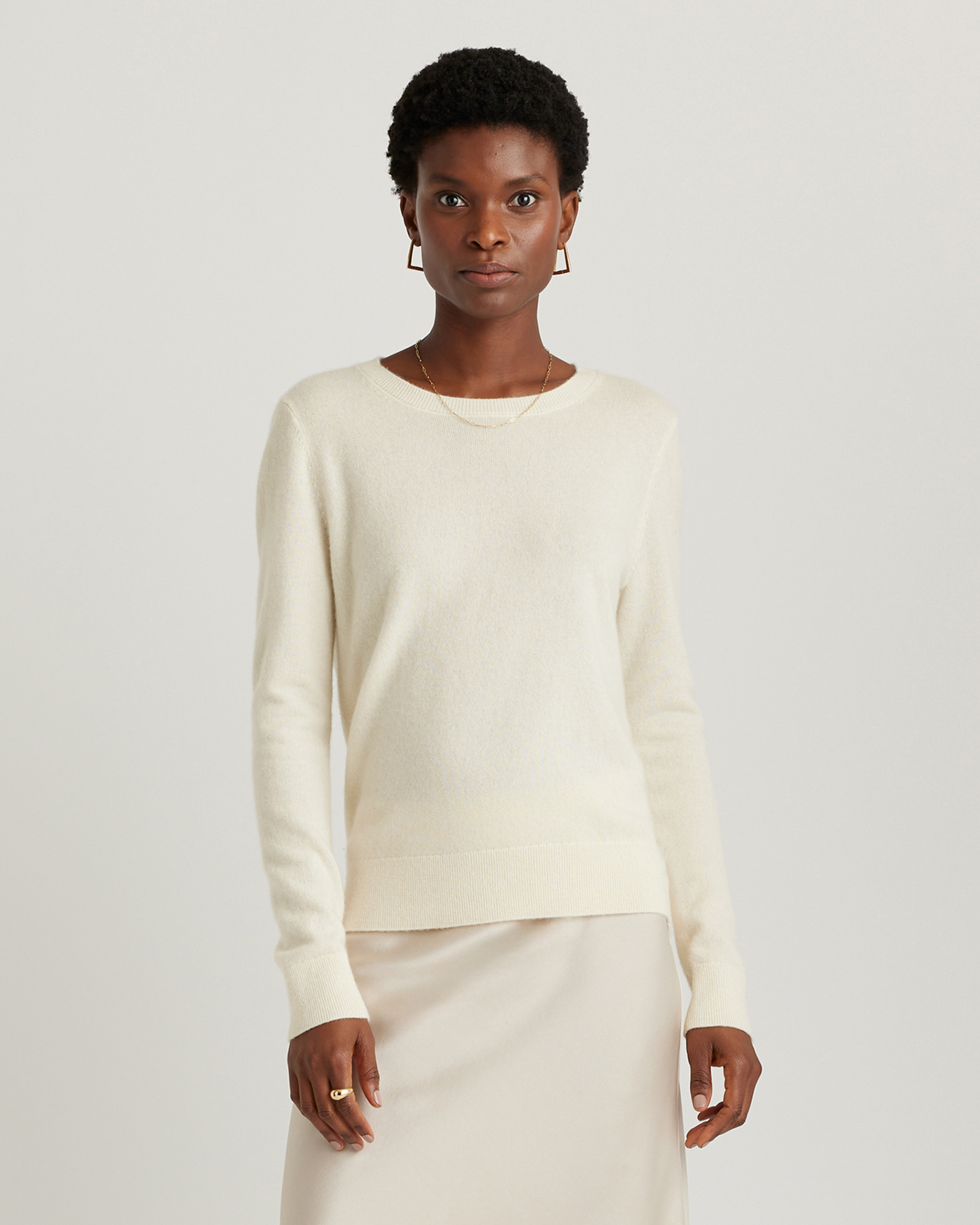 Quince | Women's Lightweight Mongolian Cashmere Crewneck Sweater in Ivory, Size Large | Quince