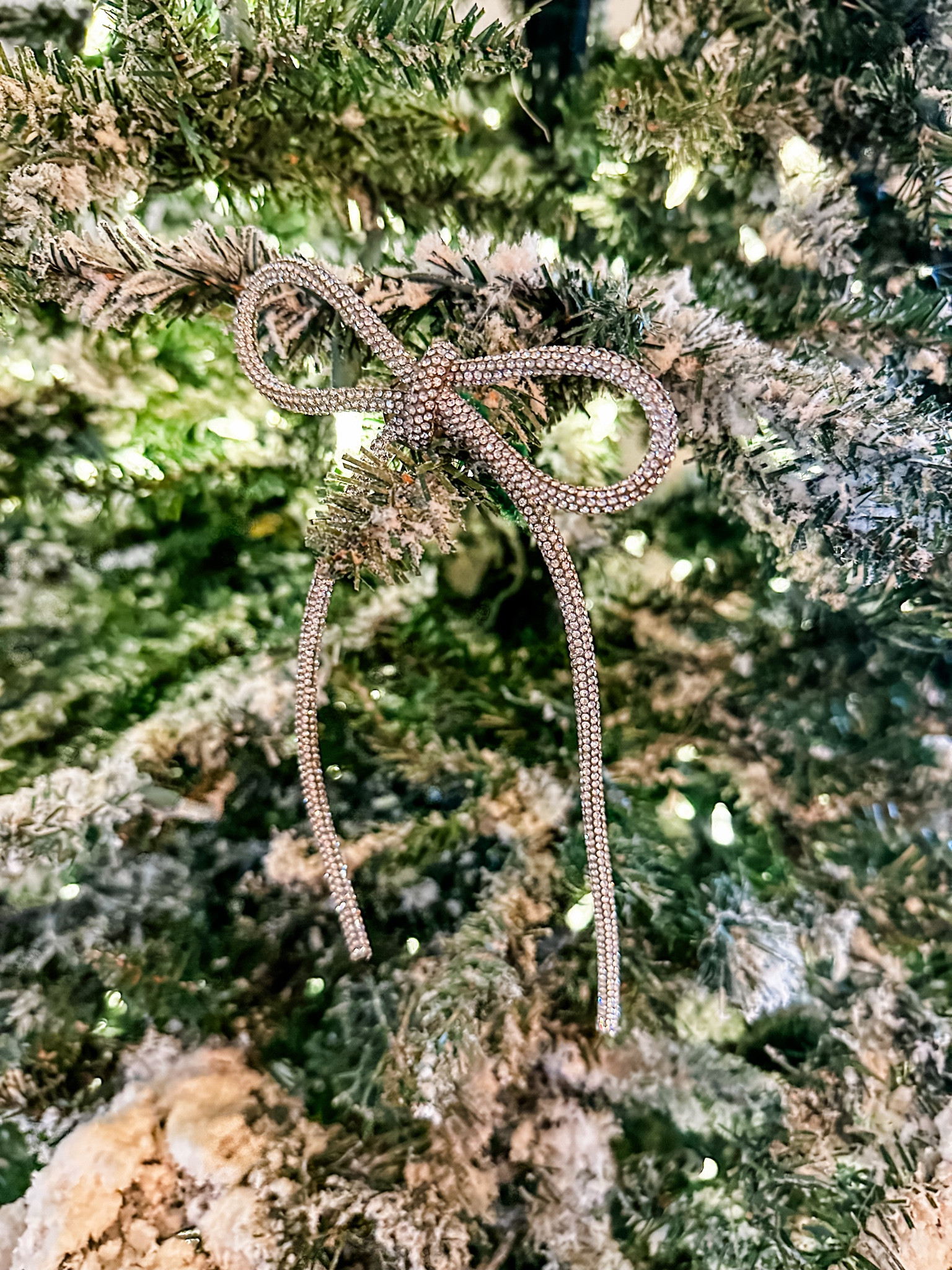 Rhinestone bows! So many different sizes ways you can utilize these this Christmas season! I currently have them on my Christmas tree and I’m also going to use as decoration for present wrapping!

#LTKhome #LTKHoliday #LTKstyletip