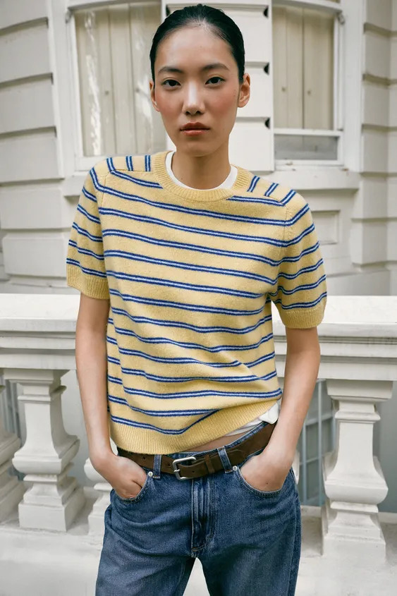 Jumper made from 100% wool. Featuring a round neck, short sleeves and ribbed trims. | Zara DE