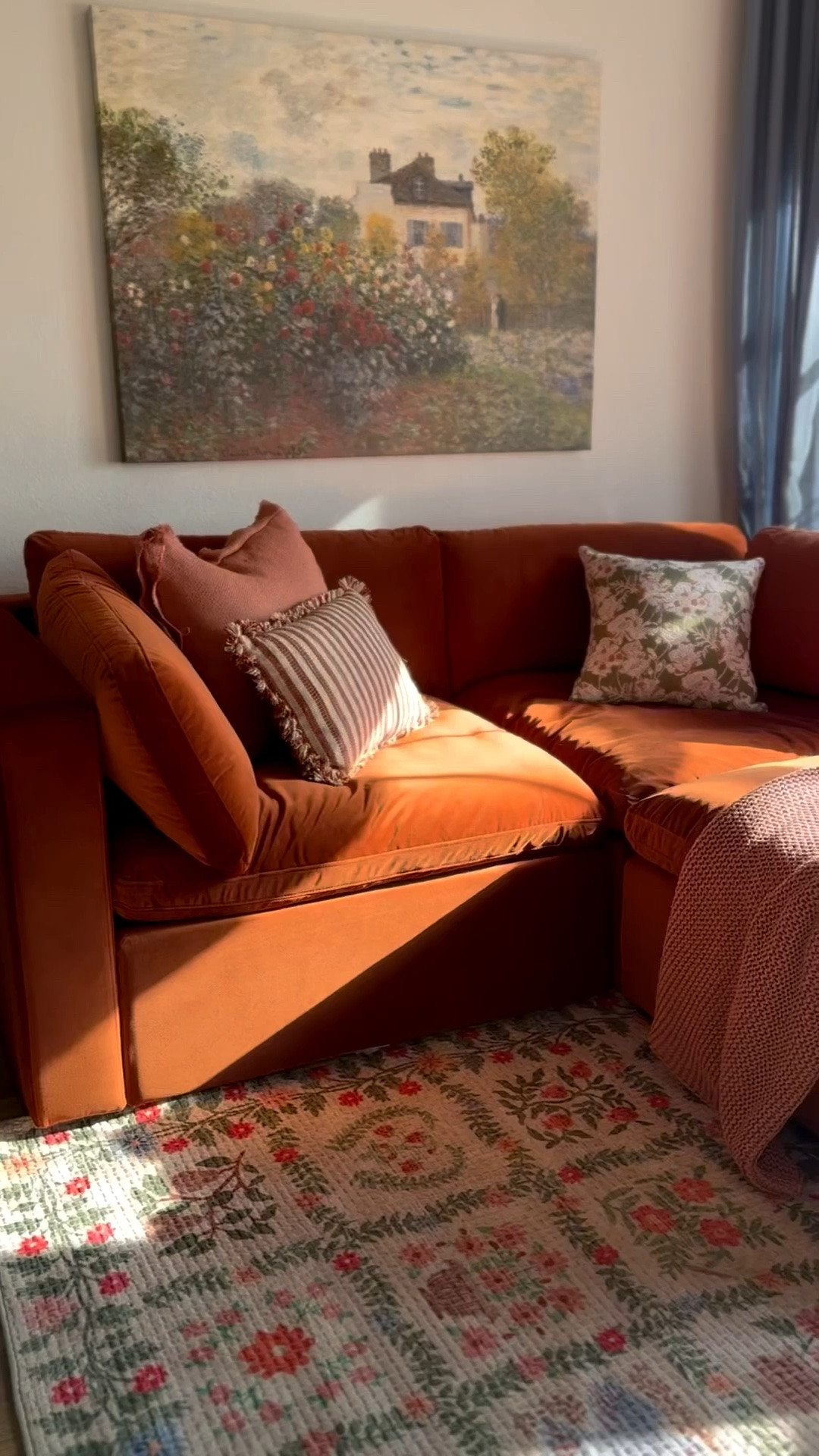 i turned this catch all space in our home into a whimsical sunroom sitting area. i went with colors in normally don’t use in my home and i LOVE how it all turned out! 

home decor. living room. small living room ideas. red couch decor. red velvet couch.

#LTKHome #LTKSeasonal #LTKdayinmylife