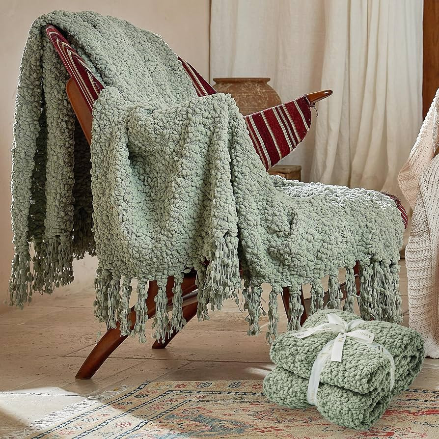 Visit the Amélie Home Store | Amazon (US)