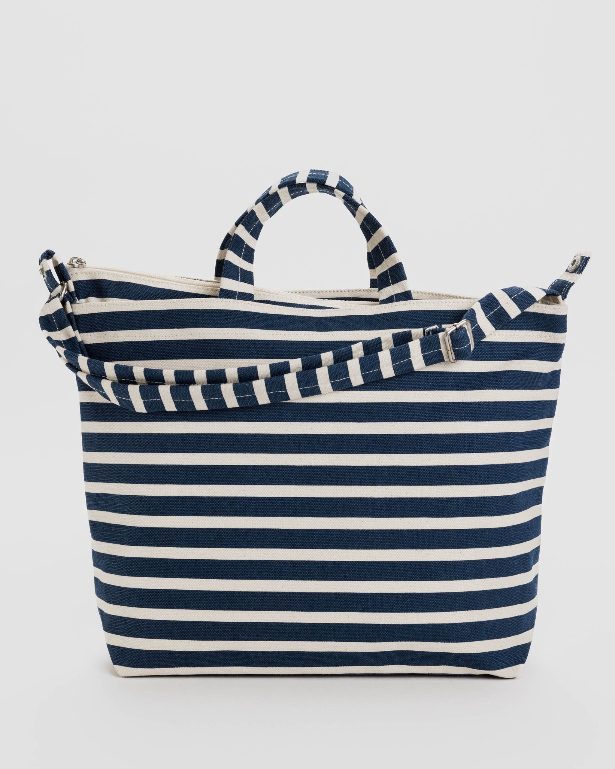 Horizontal Zip Duck Bag | BAGGU