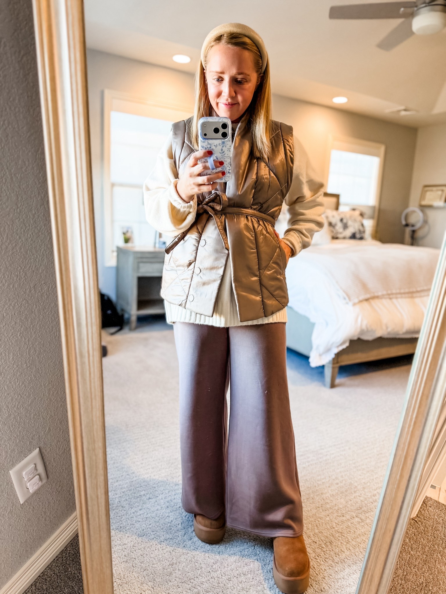 Cozy outfit of the day! I sized down to xs small in both this tunic sweater and this quilted vest. I wear my true size small petite in Spanx wide leg pants. 

Weekend outfit, petite, cozy outfit, quilted vest 

#LTKPetite #LTKSaleAlert #LTKootd