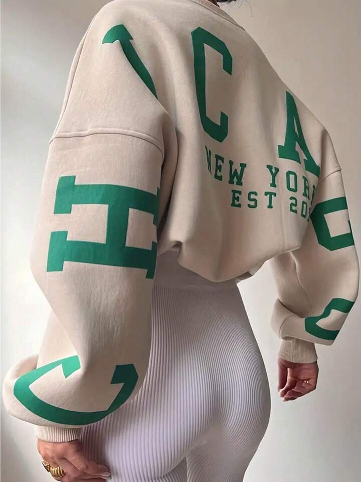 Plus Size Letter Print Long Sleeve Sweatshirt | SHEIN