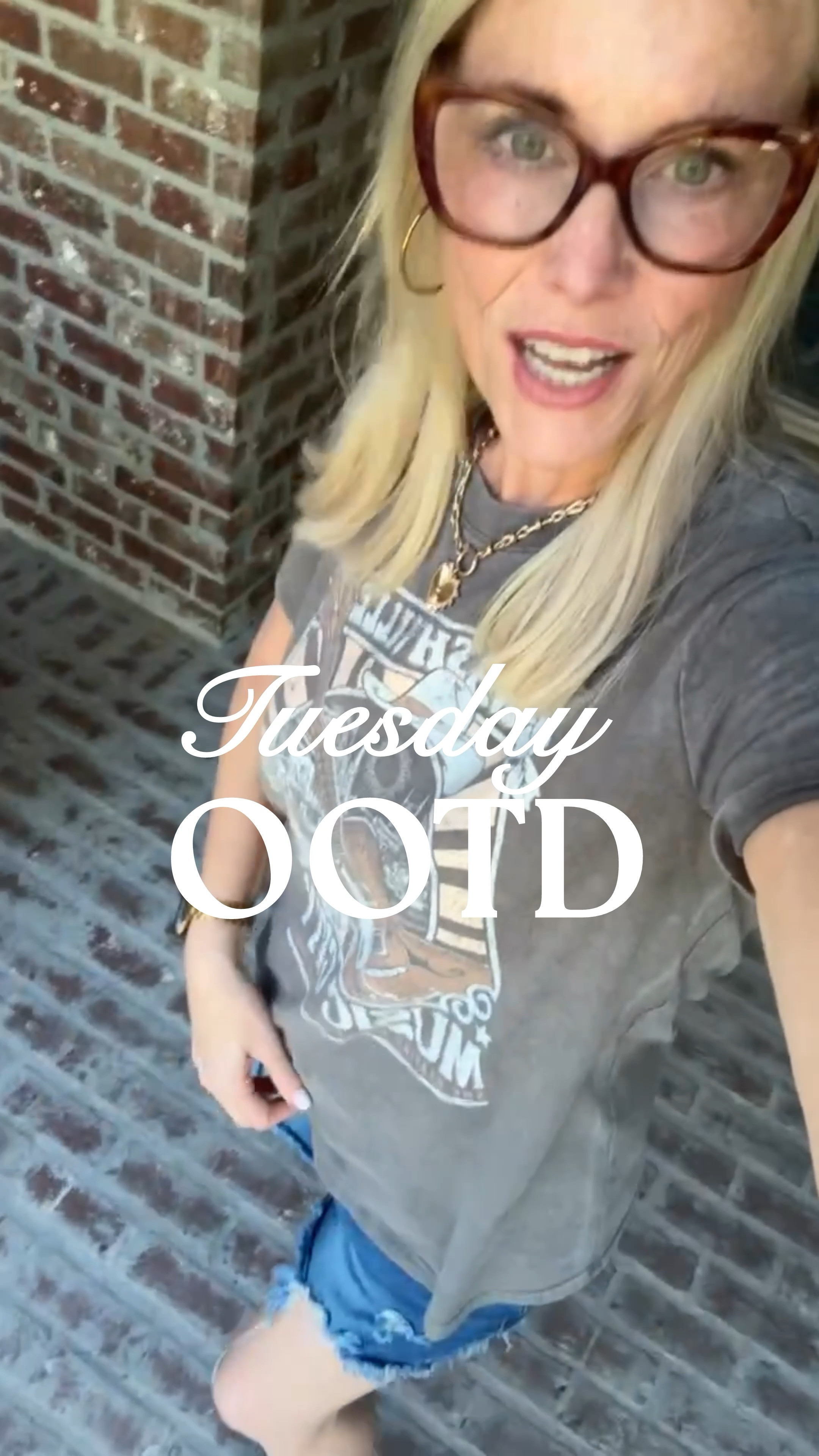 Keeping it cool and casual for this #TuesdayOOTD 

You can never go wrong with a classic graphic tee and denim cutoffs combo! Perfect for staying comfy while running errands or working from home. 

Midlife style is all about easy, effortless looks that still feel chic! ✨

#CasualVibes #MidlifeFashion #EffortlessStyle #OOTD 

#LTKFindsUnder50 #LTKOver40 #LTKVideo