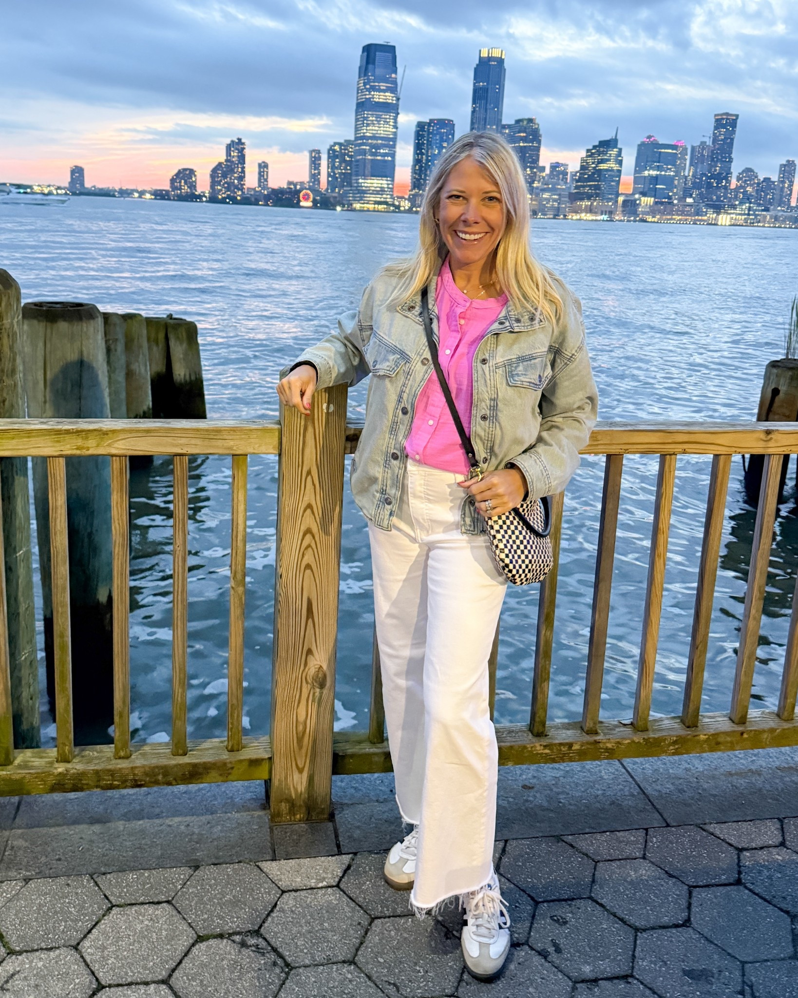 Size XS top and 0 jeans which run big I sized down one size. 

#LTKSeasonal #LTKStyleTip #LTKOver40