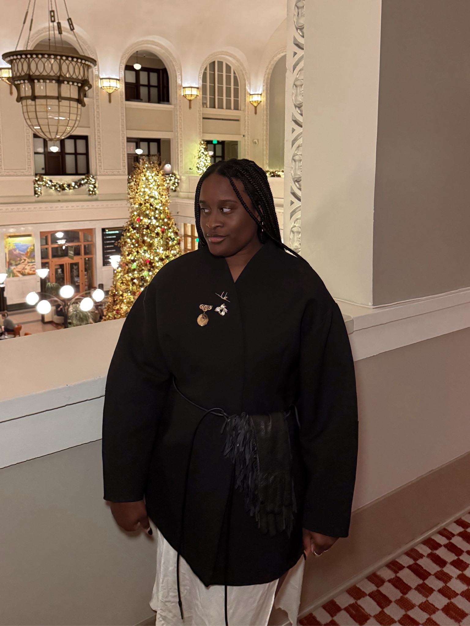 moody holiday party inspo 