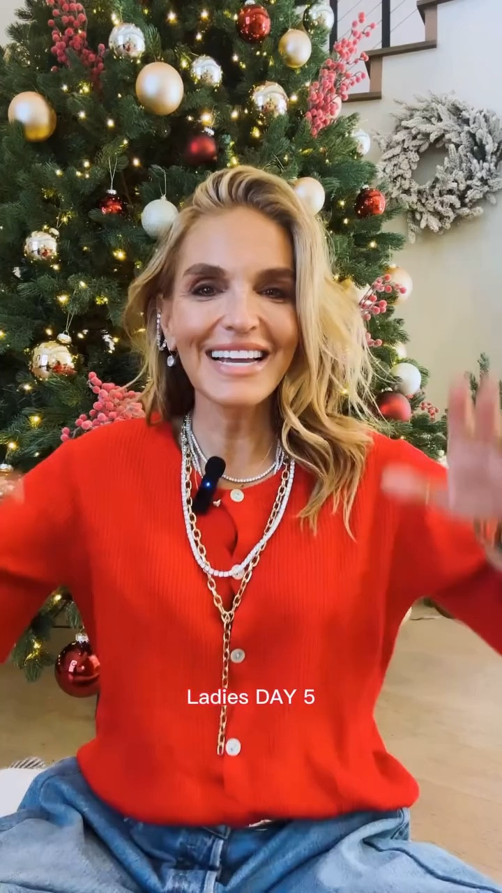 Holiday Gifting Day 5

#LTKGiftGuide #LTKFindsUnder50 #LTKHoliday