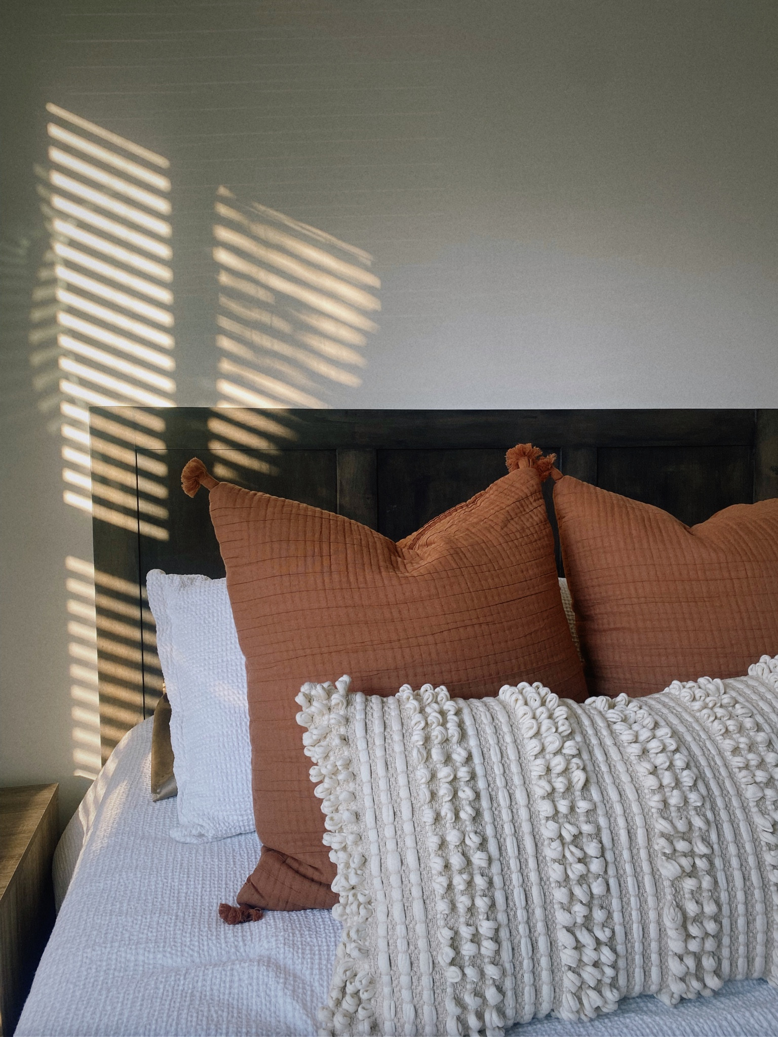 golden hour & simple fall bedding 

#LTKHalloween #LTKhome #LTKSeasonal