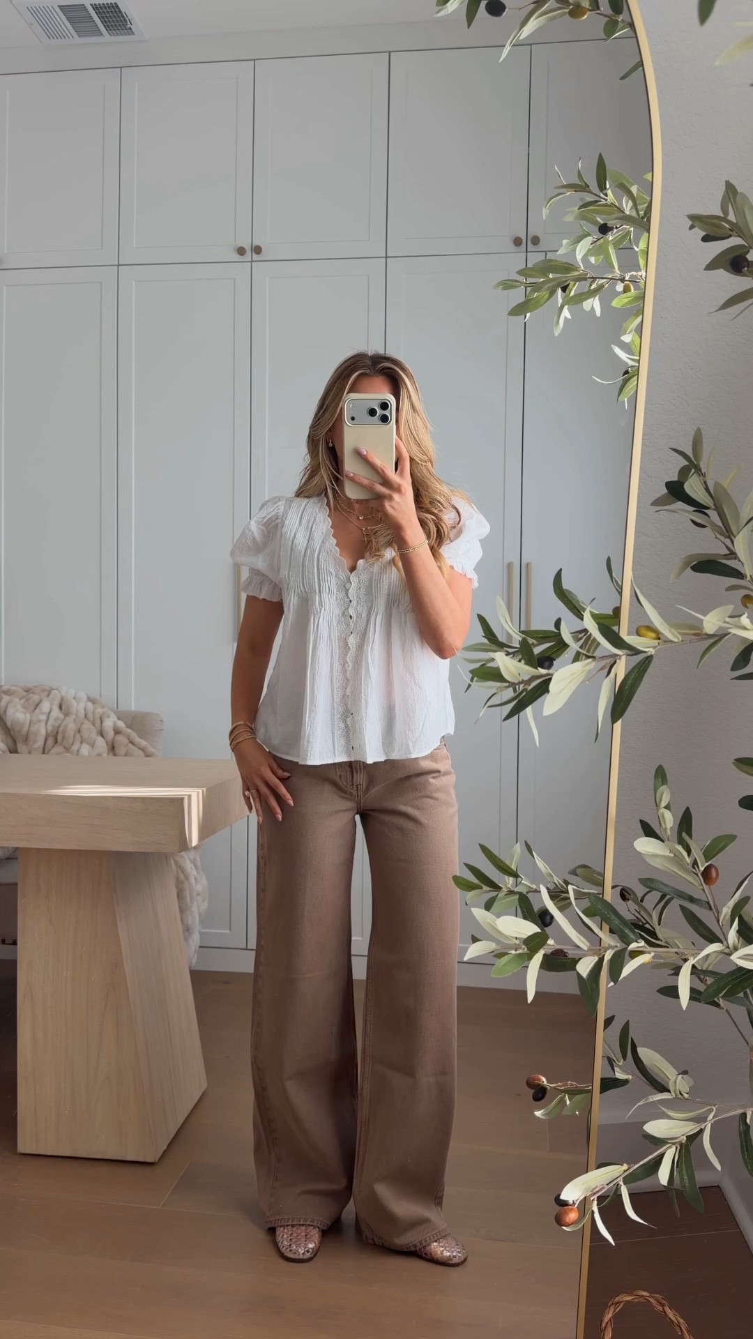 top: xs // jeans: 24 regular, i’m 5’3
