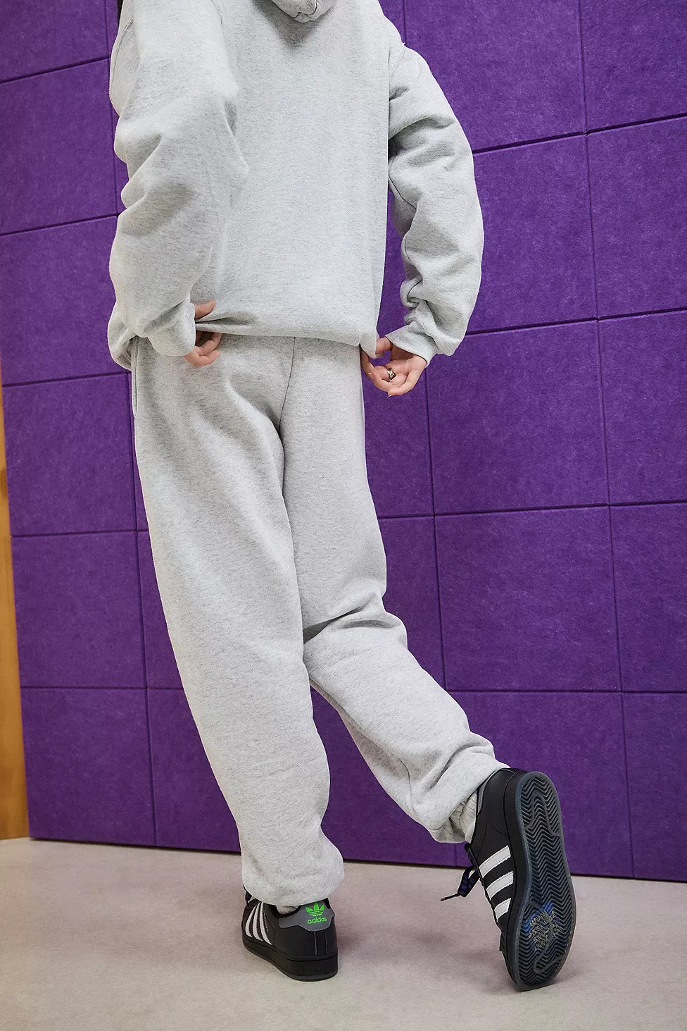 iets frans... Grey Cuffed Joggers | Urban Outfitters (EU)