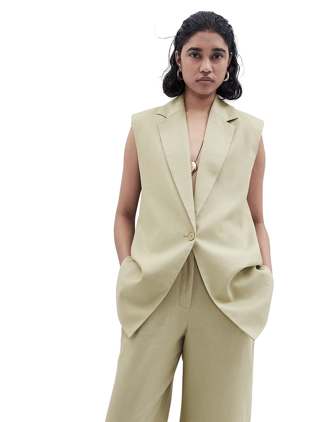 SLEEVELESS LINEN BLAZER | David Jones (Australia & New Zealand)