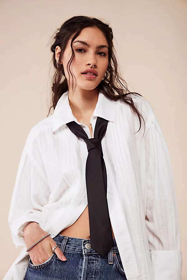 Tie Skinny Scarf par Free People en Noir, pour femme | Free People FR