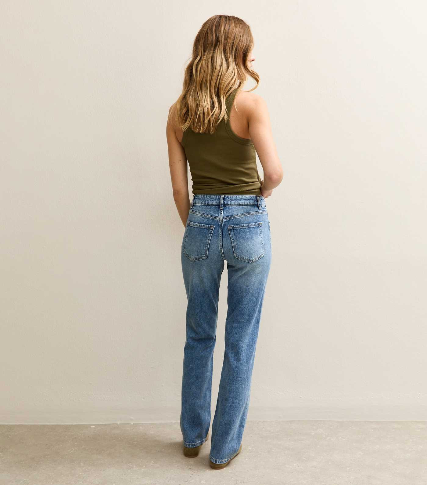 Mid Blue Wash Ruby Straight Leg Jeans | New Look | New Look (UK)