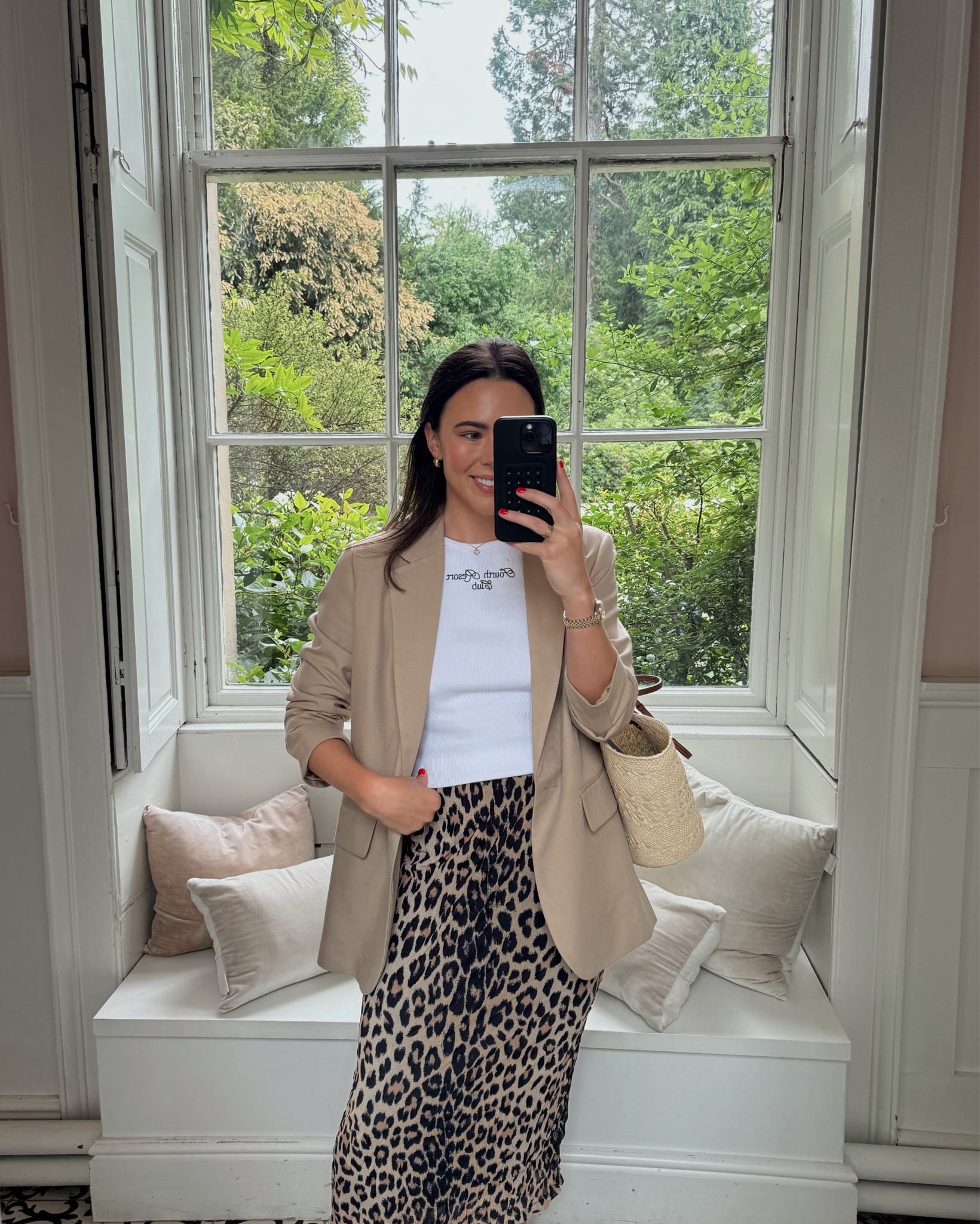 little leopard moment 🐆🖤 

Skirt, maxi skirt, blazer, topshop, asos, leopard print, vest, 4th & reckless, neutral outfits, tones 

#LTKsummer #LTKeurope #LTKuk