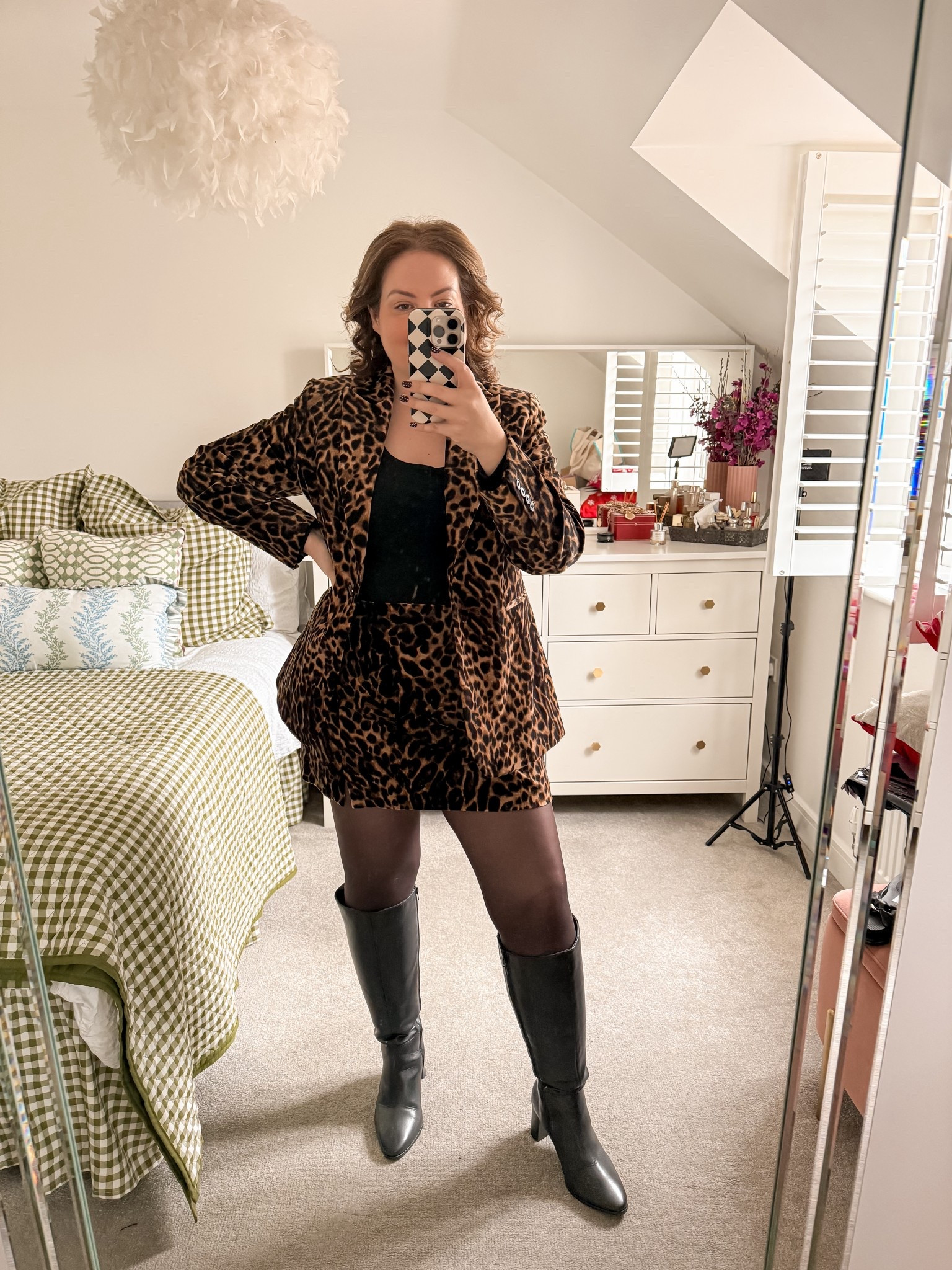 Leopard print suit 

#LTKuk #LTKmidsize #LTKwinter