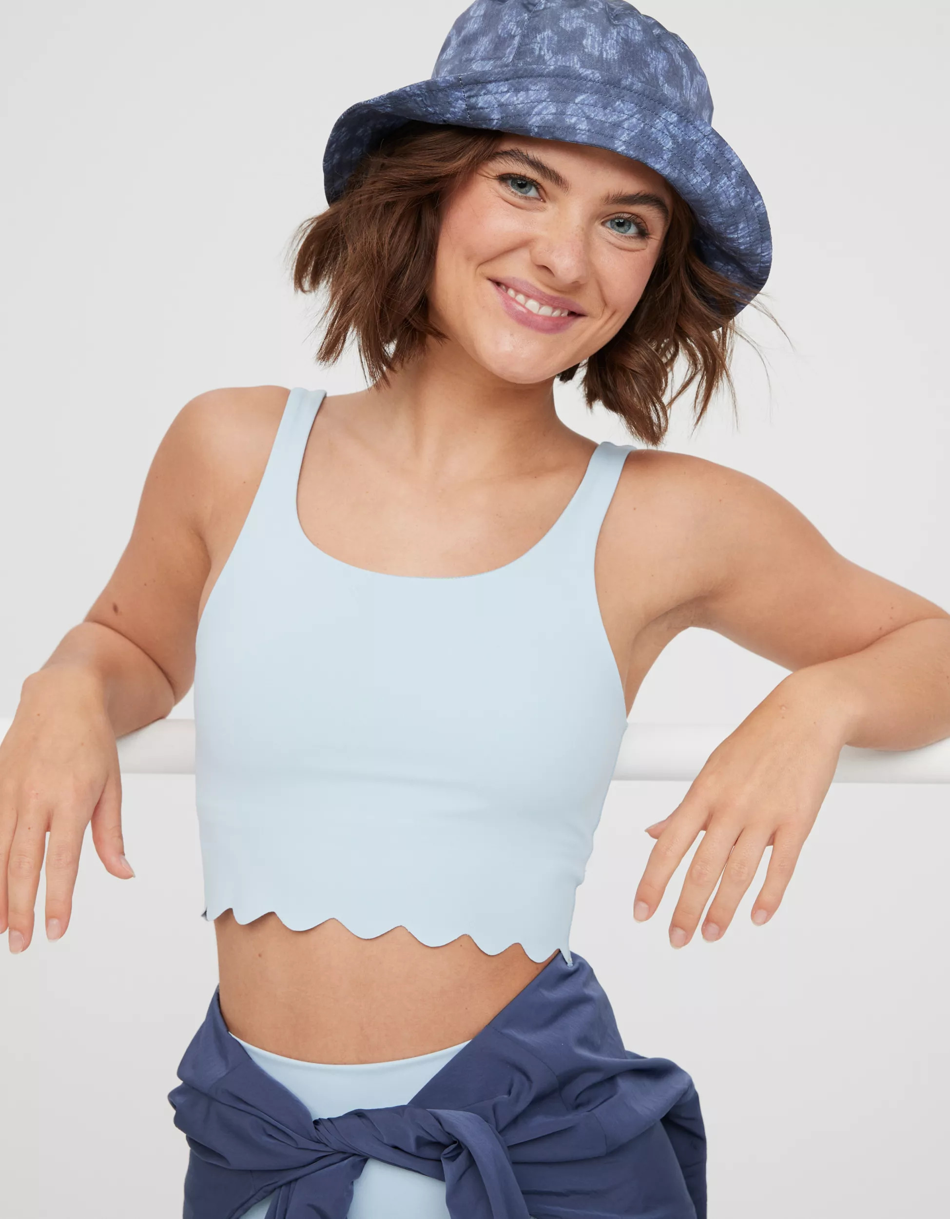 OFFLINE By Aerie Goals Scallop Longline Sports Bra | American Eagle Outfitters (US & CA)