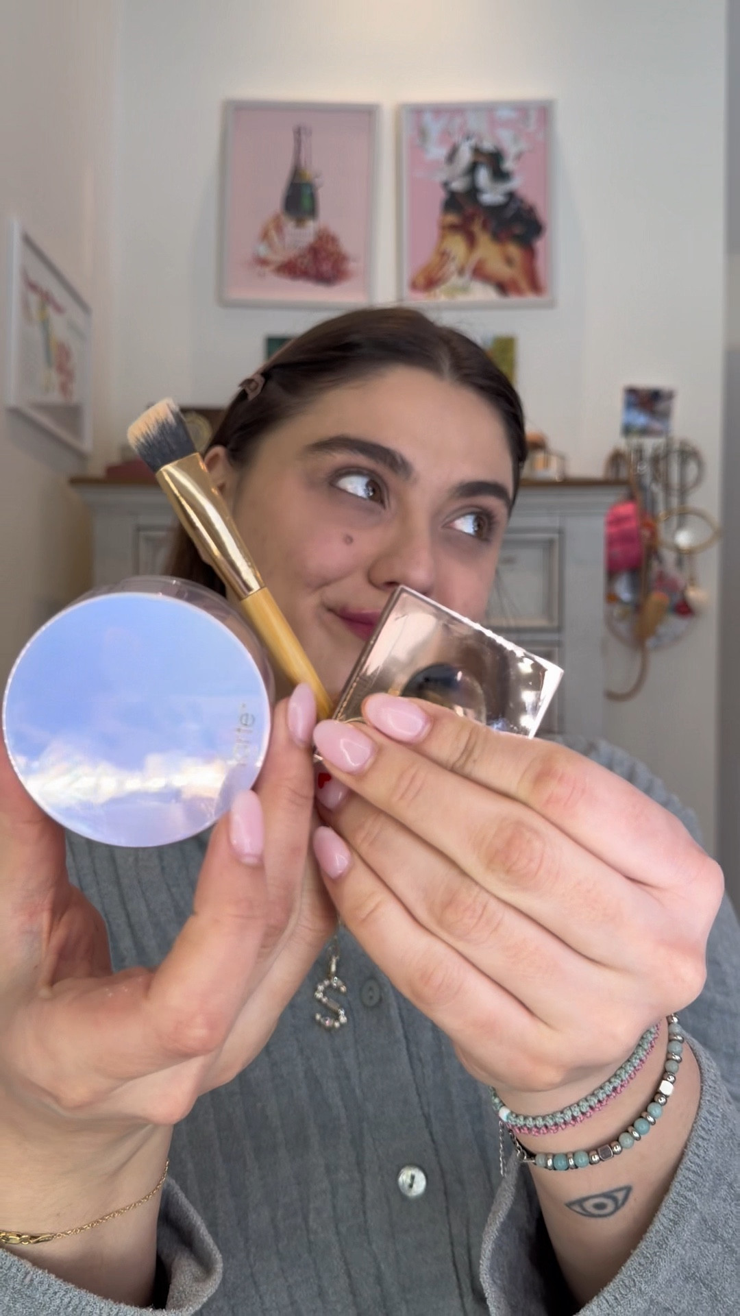 Unboxing the @Tarte complexion set from @QVC  and I’m obsessed 😍 For under $50 you get the color corrector, blending brush, and creaseless setting powder 

everything you need for bright, flawless under eyes. It’s a Today’s Special Value which means HUGE savings! Linked in my LTK to shop easily. #ad #loveqvc

#LTKgrwm #LTKSaleAlert #LTKBeauty