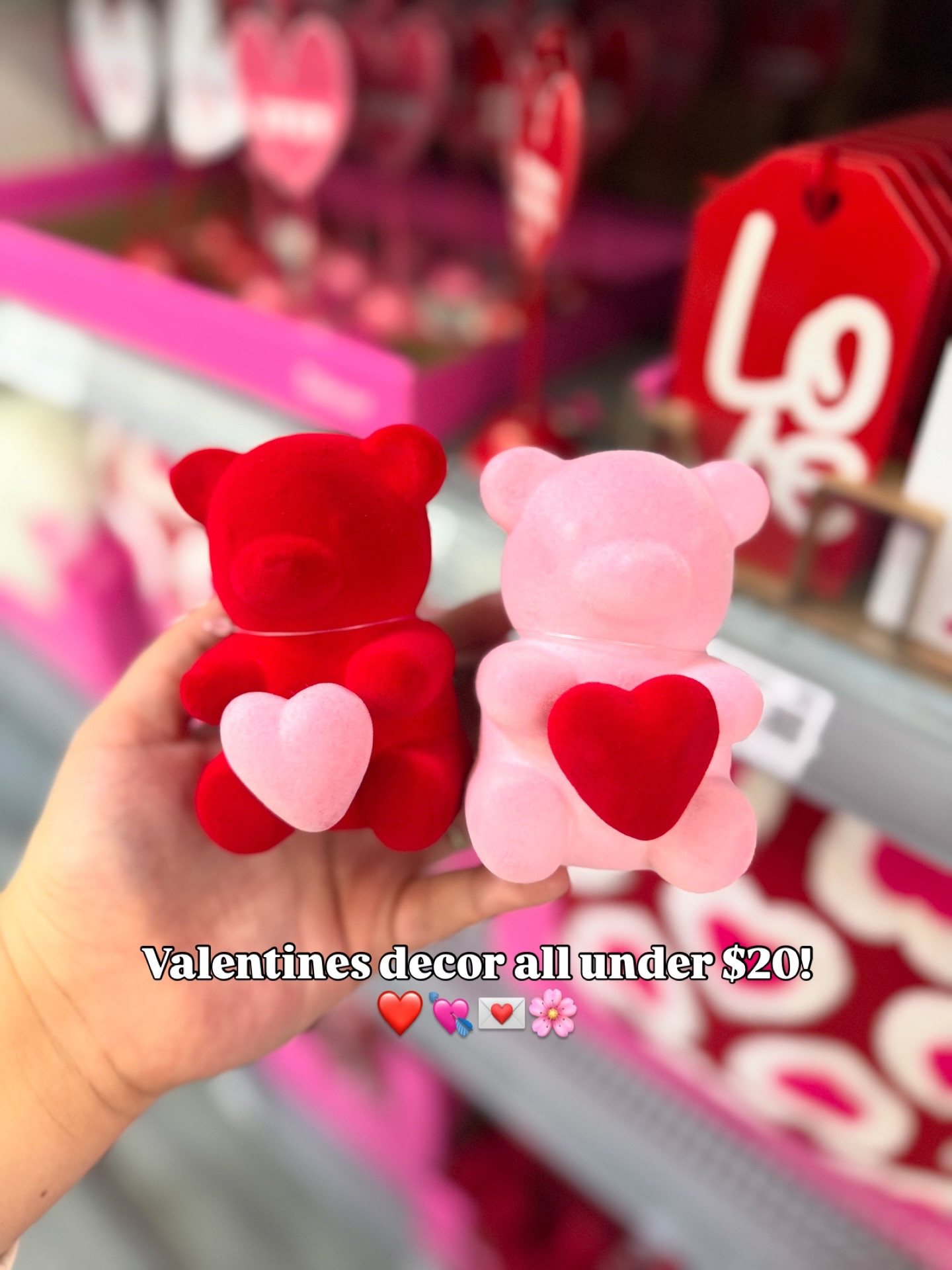 Walmarts Valentines decor😍
💘type LOVE to shop these! Some items are limited to store availability so if they don’t pop up just change the store locations 💞

#valentinesdecor #vdaydecor #valentinesdecorations