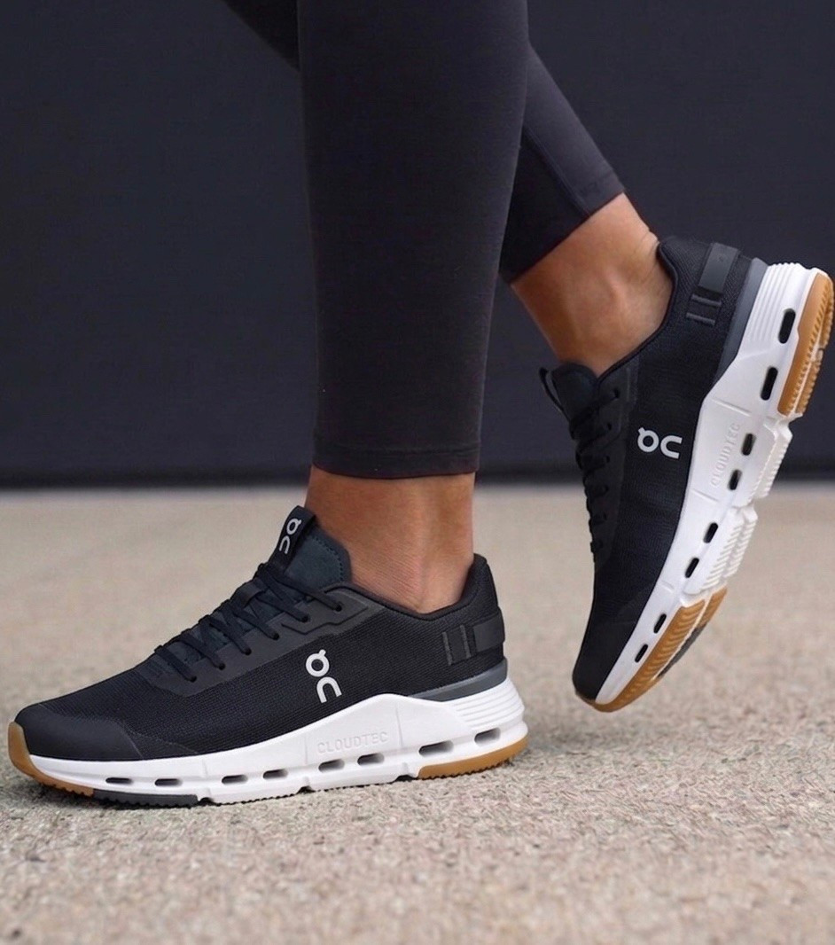 Women’s on Cloudnova Form 2 Sneaker in black runs true to size