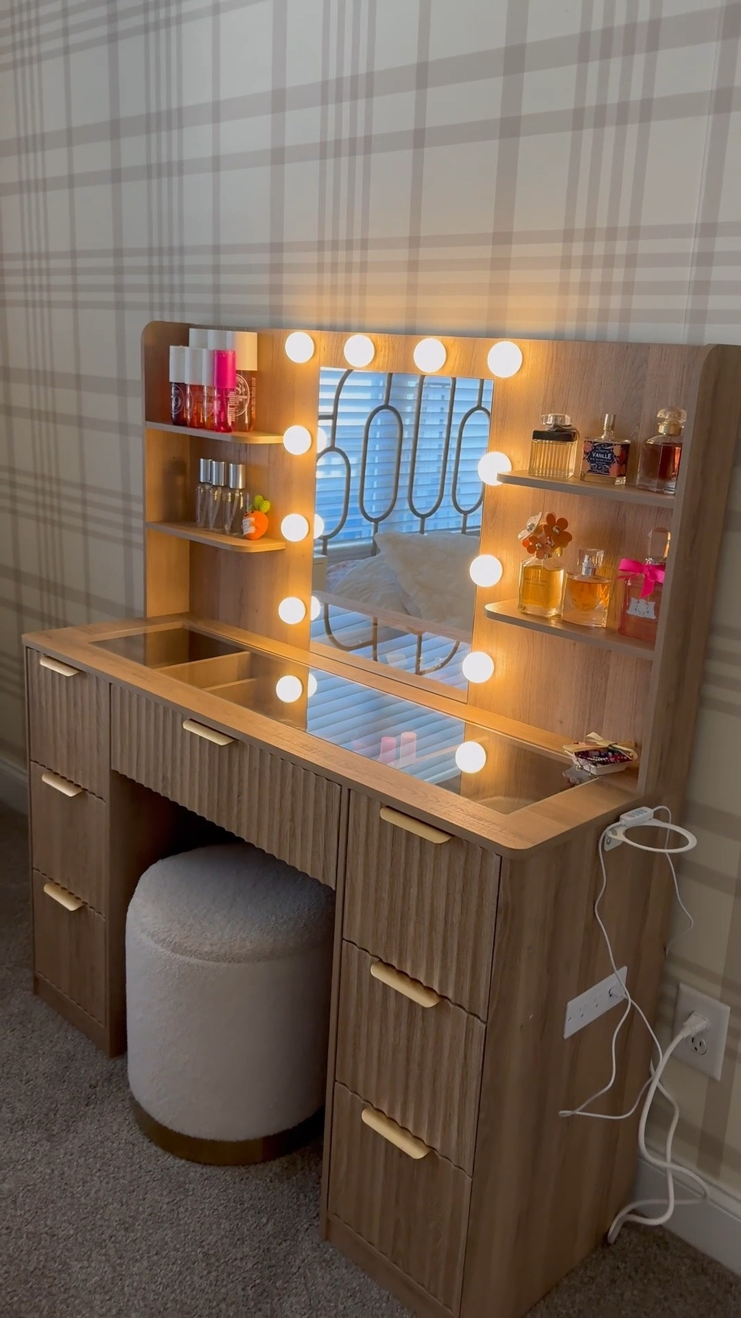 Gorgeous fluted drawer 47” vanity with lights, outlets, 7 drawers that glide really well! Great quality for the price!!