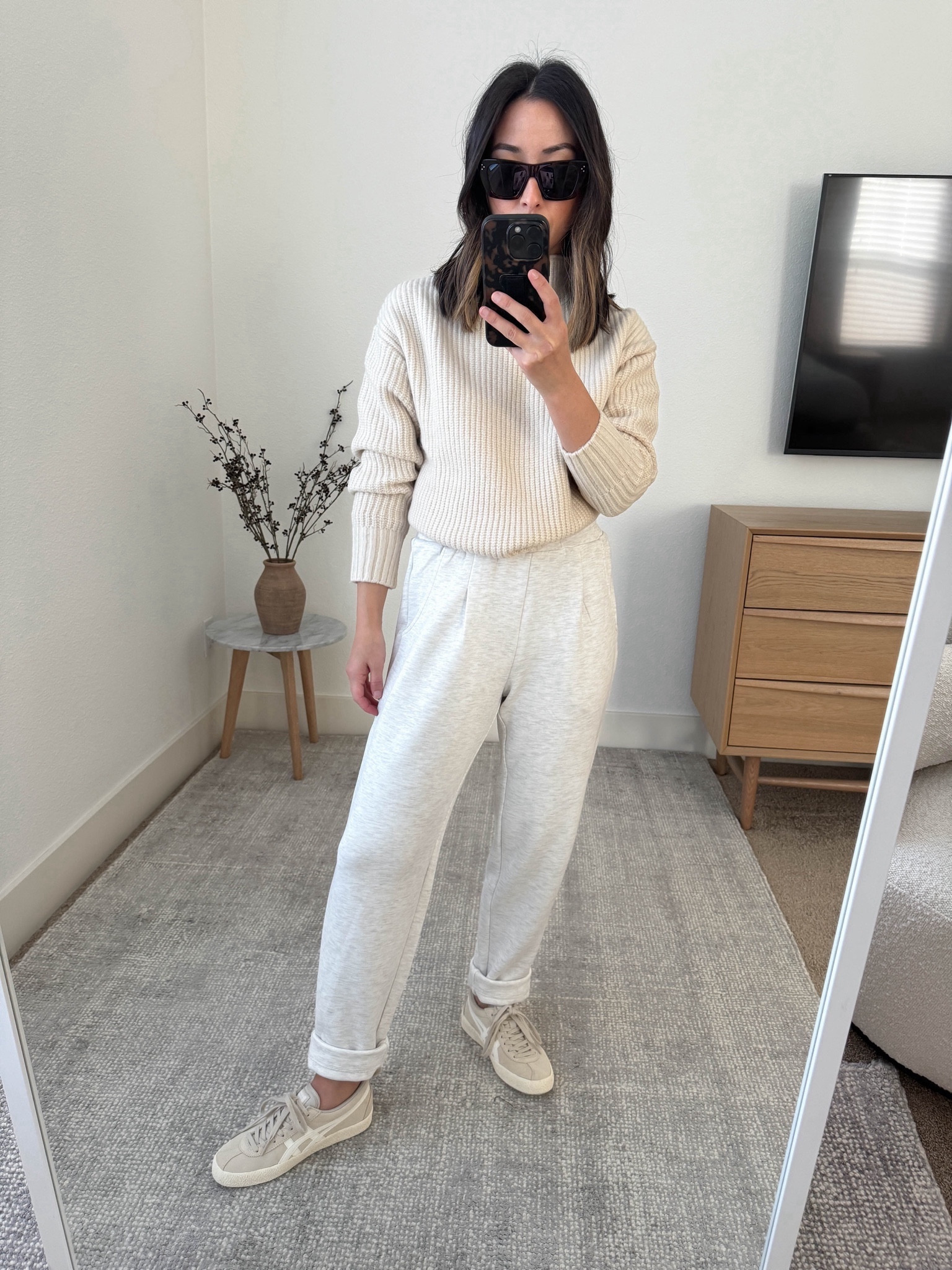 Varley leisurewear. Varley outfits. Best drop-off outfits. 

Varley funnel neck sweater xs
Varley cuff pants 25” xs
Onitsuka sneakers 4 men’s
Celine sunglasses 

#LTKshoecrush #LTKtravel