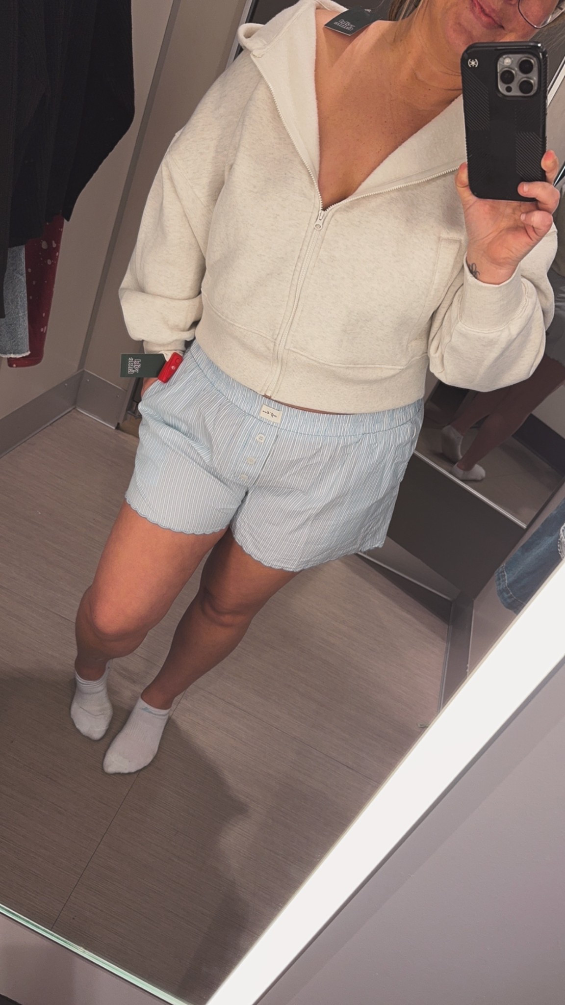 Targets just gets comfort 
Hoodie: large
Shorts: XL

#LTKSeasonal #LTKPlusSize #LTKMidsize