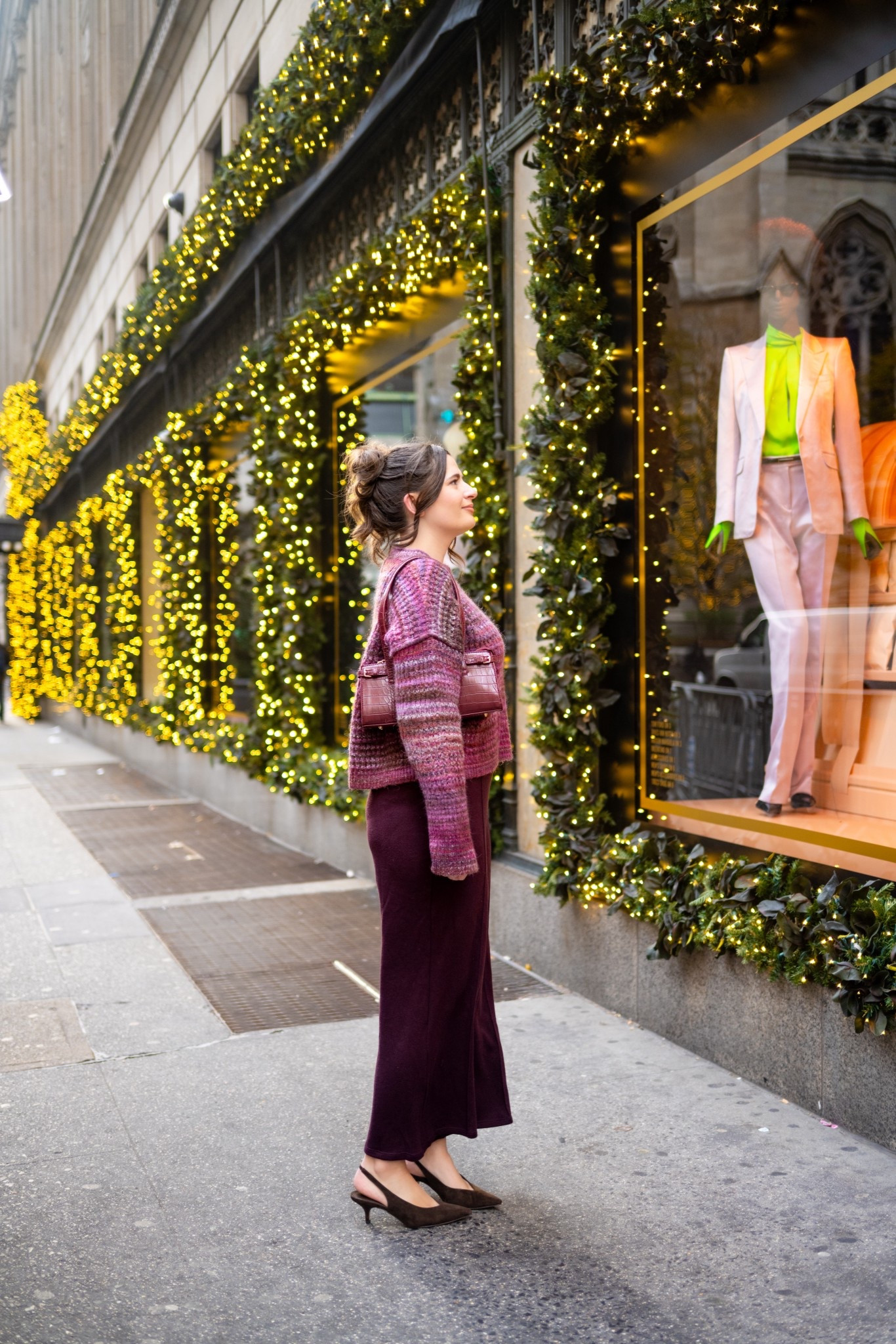 Winter outfit inspo featuring a cozy purple sweater, knit pants, and classic kitten heels. Finished with a red bag for a pop of color—effortless city style for cold-weather days.

#LTKHoliday #LTKootd #LTKSeasonal