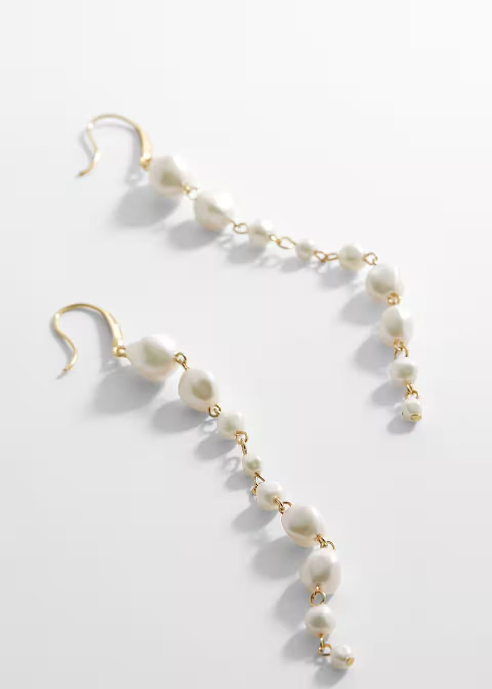 Pearl thread earrings -  Women | Mango United Kingdom | MANGO (UK)