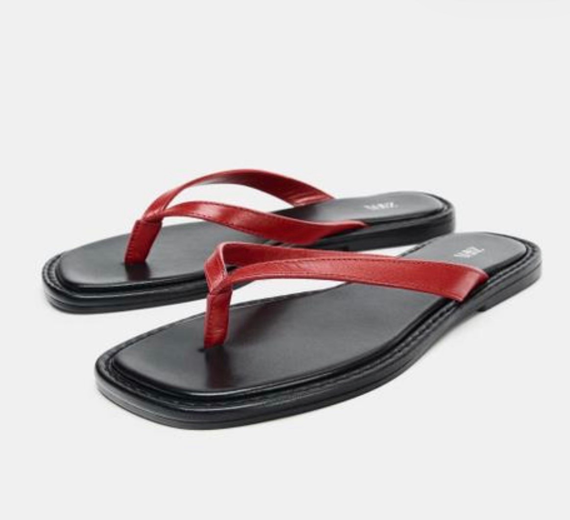 love the black and red!

#LTKootd