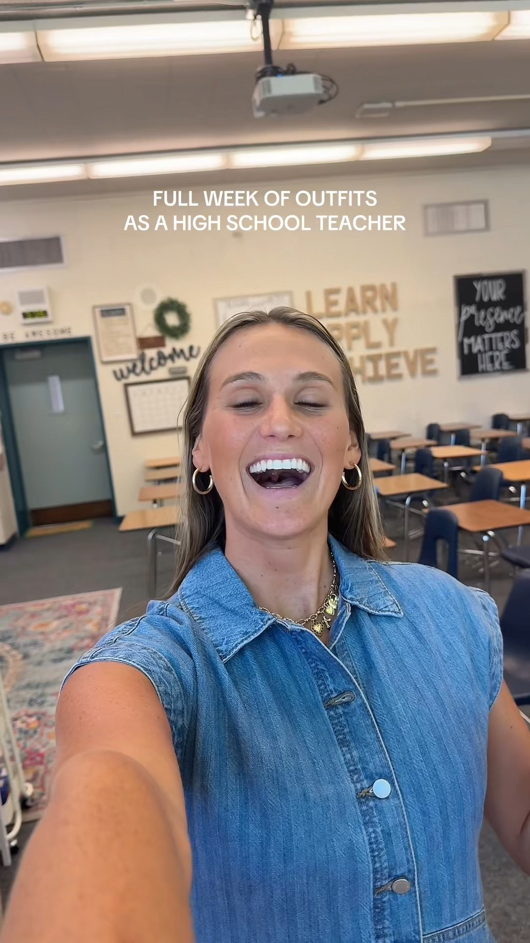 A full week of teacher outfits! 
#teacher #teacheroutfits 