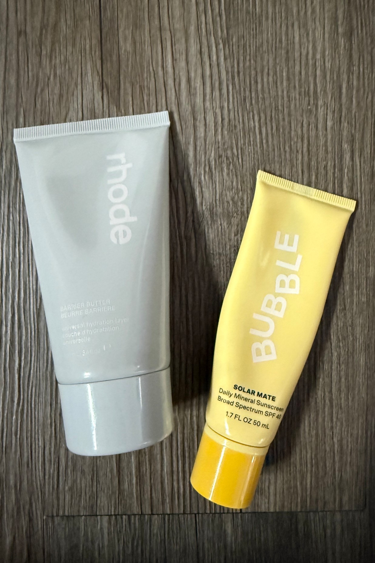 My skincare must haves! 🩷

rhode skin  rhode  rhode barrier butter  skincare  self care  bubble skincare  bubble spf  sunscreen  moisturizer  skincare faves  cyber Monday deals  drug store  Sephora  

#LTKselfcare #LTKCyberWeek #LTKBeauty