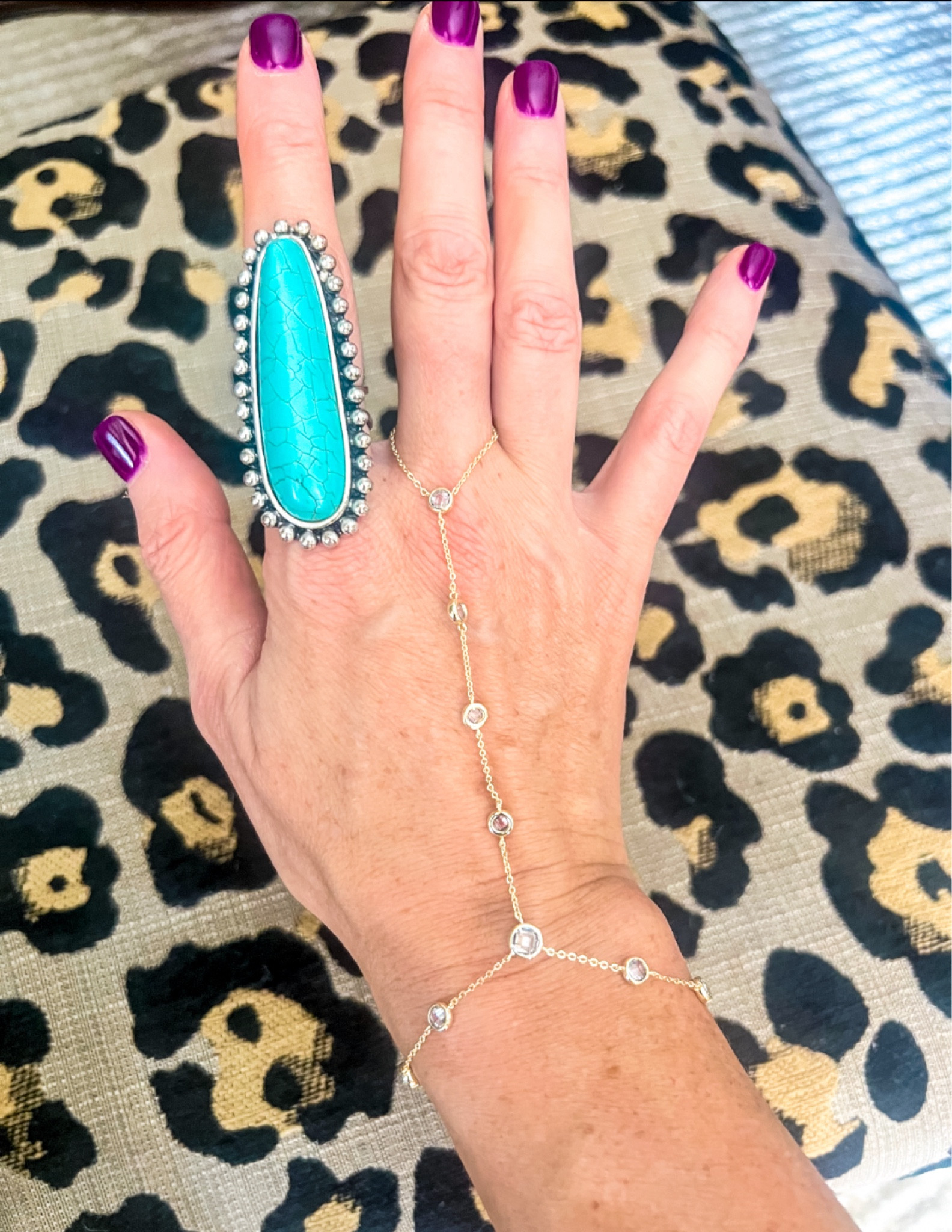 Hand chains  
