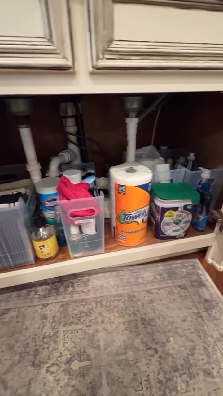 Small changes > Big results 👊🏼 #newweek #kitchen #busymoms #organizinginspo #reels 

kitchen organizing organization ideas under the sink organization mom life busy moms organizing hacks clean out kitchen products

#LTKdayinmylife #LTKHome #LTKmomlife