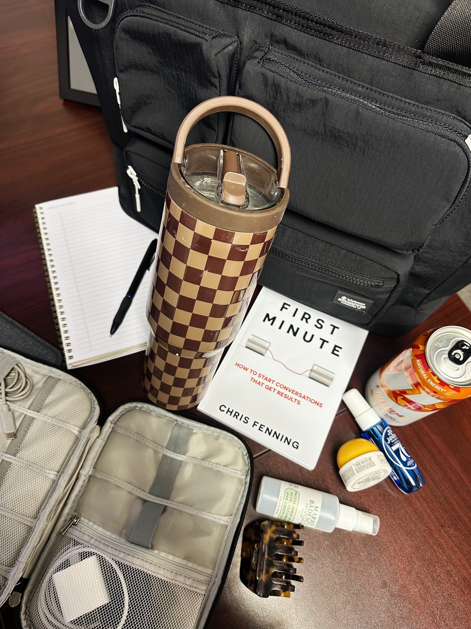 My work bag- no set up, no thrills! 

That said- I am in the market for a new bag! 

Send me all your favorites! 

#LTKWorkwear #LTKdayinmylife #LTKmomlife