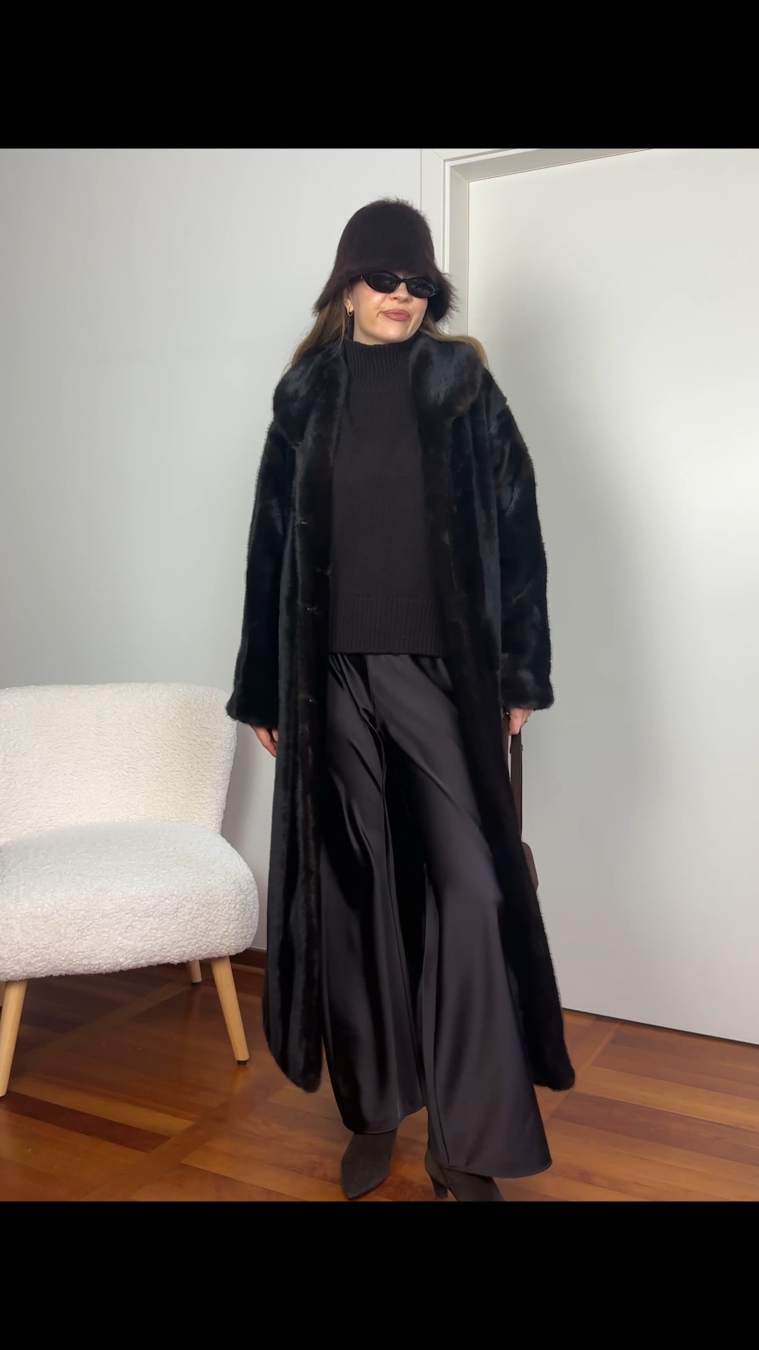 How to layer in winter to keep warm & still look chic 

#LTKstyletip #LTKwinter #LTKeurope