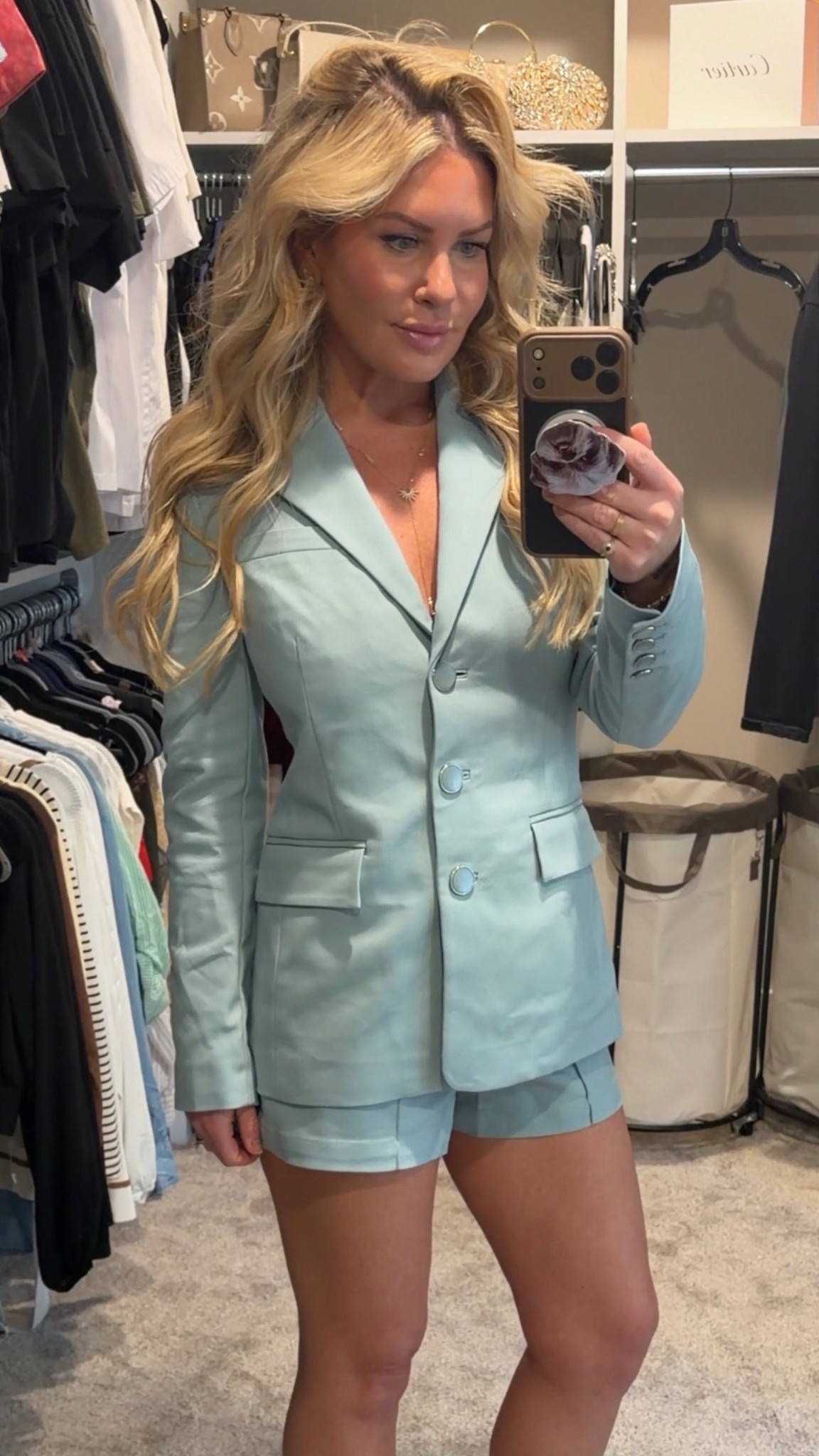 Hair tool for these curls 

#LTKgrwm #LTKBeauty #LTKmorningroutine