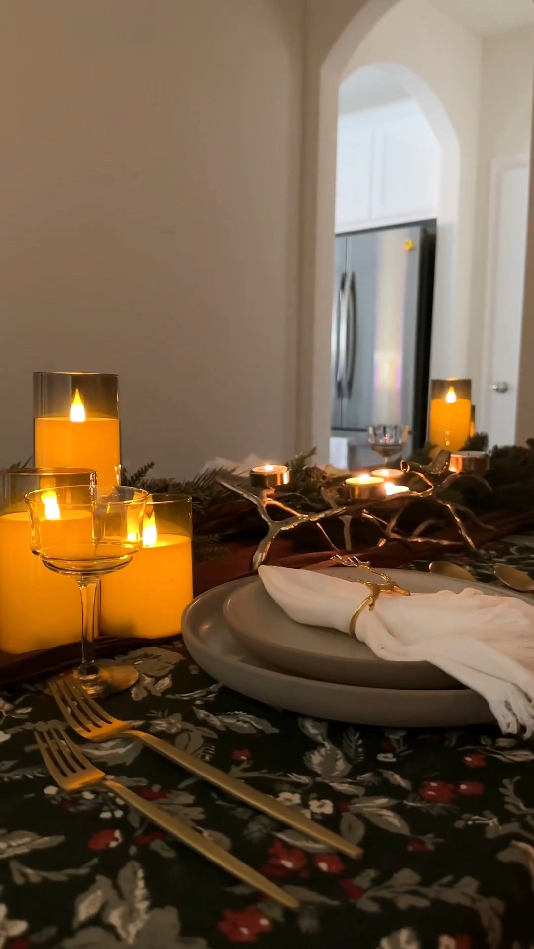 Holiday tablescape 🤎

Christmas, Christmas decor, Christmas tablescape, table decor, holiday hosting, holiday season, gifting, tis the season 

#LTKhome #LTKHoliday #LTKSeasonal