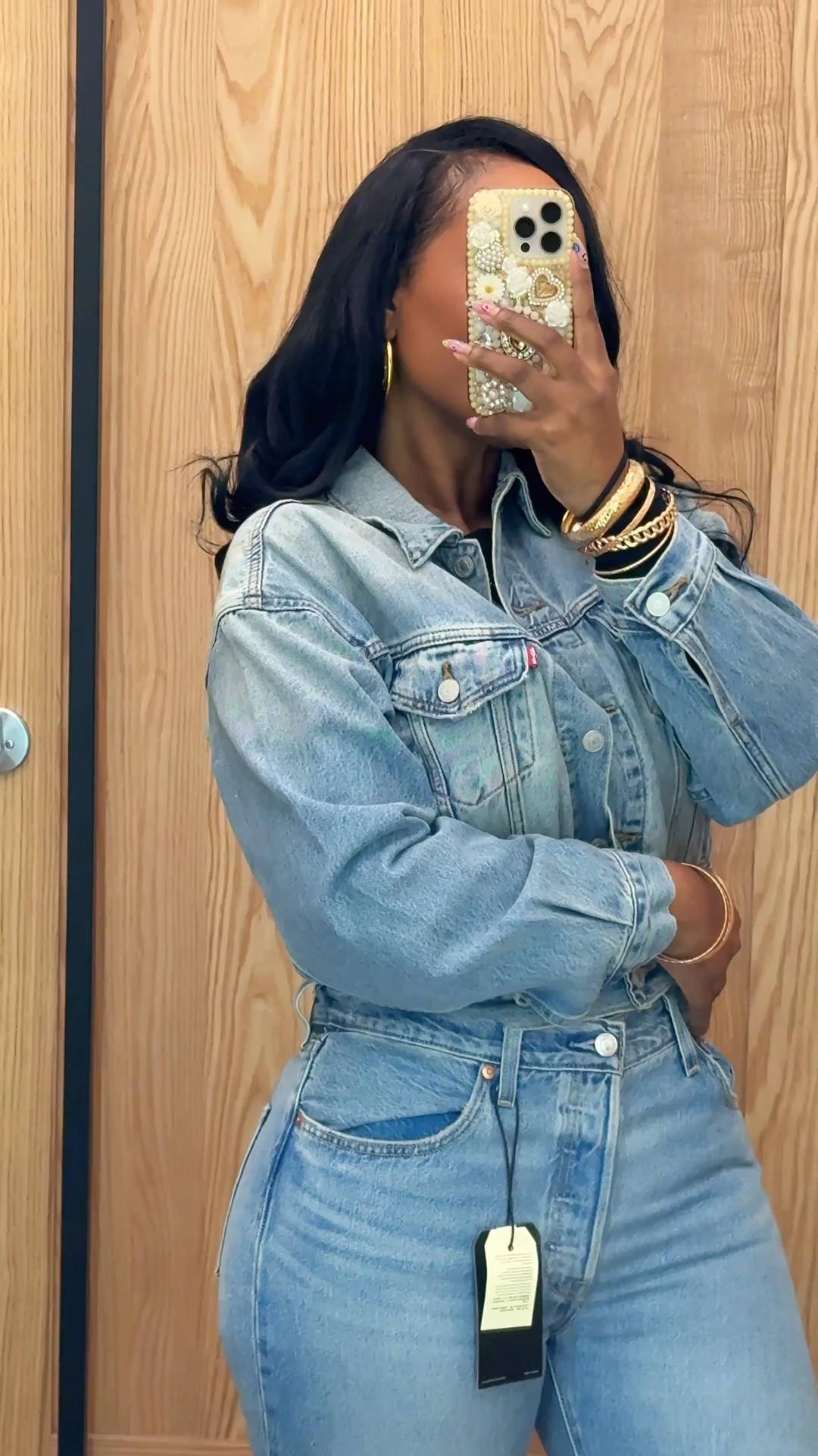 The lightweight denim on these is SO good for spring/summer 🤍 these have that relaxed 90s fit with the Levi jacket, without feeling too heavy or stiff. Easy to dress up with heels or keep casual with sneakers + a tee. Linked my pair ✨Wearing a size 29

#LTKPetite #LTKootd