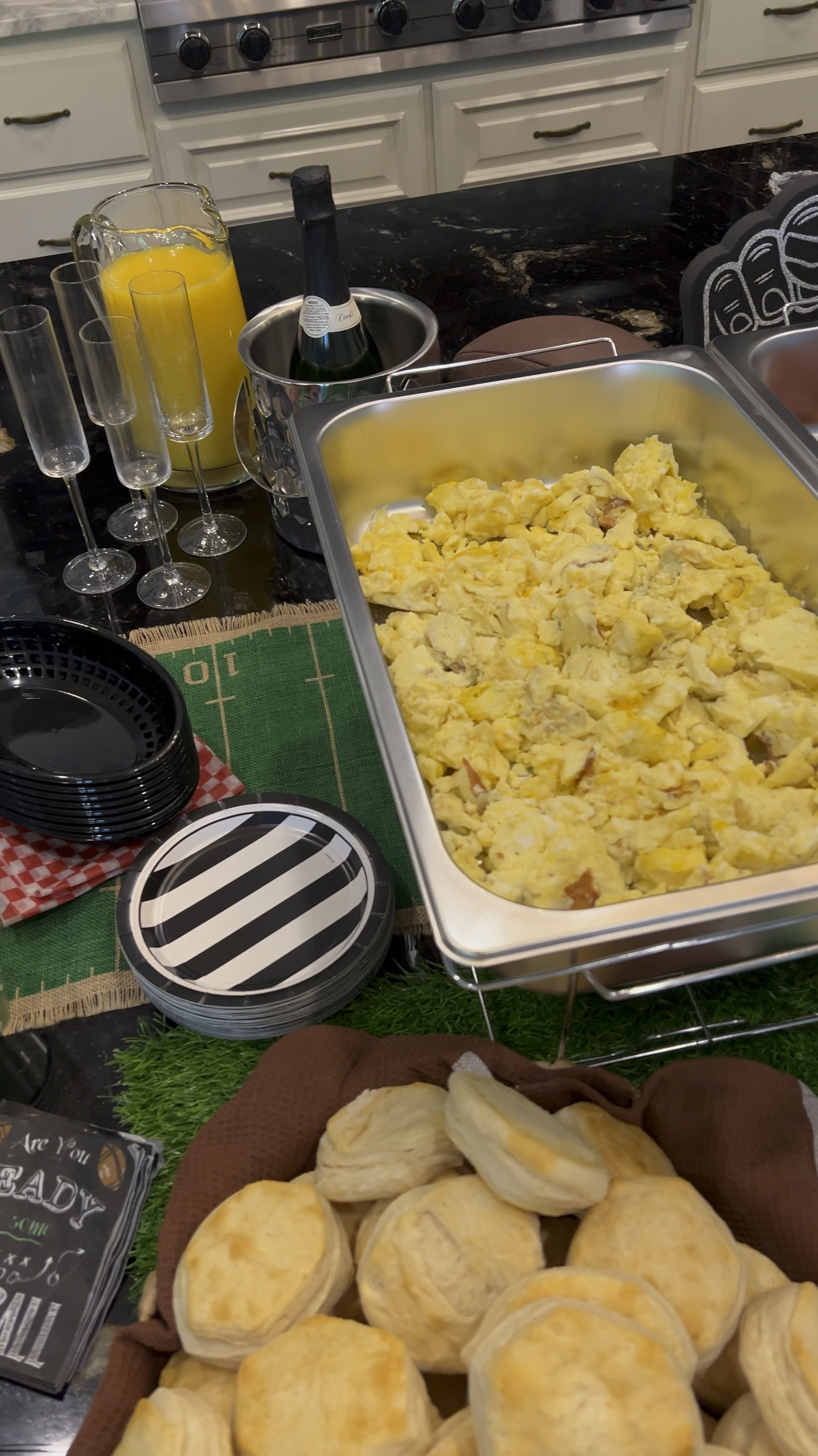 
Decor Days is here!

Game day idea: Set up a biscuit brunch bar! 🏈 #TheHomeDepotPartner I got these buffet servers from the @homedepot. They keep your food warm, are oven safe, and dishwasher safe! The round one even chills food, perfect for fruit and salads! 

Comment SHOP below to receive a DM with the link to shop this post on my LTK ⬇ https://liketk.it/4T143



#TheHomeDepot 
@shop.ltk
#liketkit 