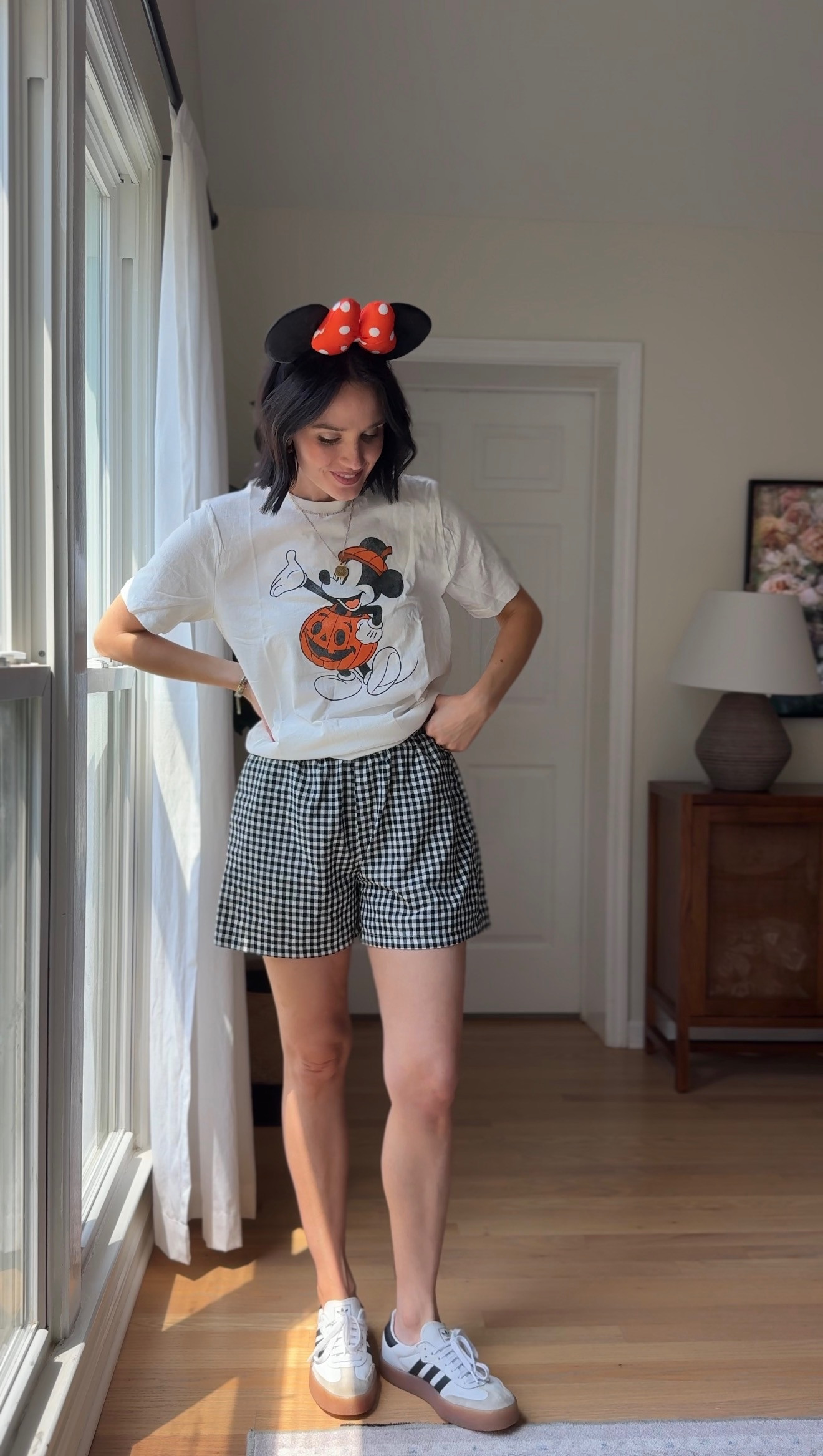 Tts: small

Disney world outfits // Disneyland outfits // fall amusement park // fall theme park // boo to you // Disney Halloween outfits // Disney fall outfits // fall Disney // Disney trip // Hallie Ragan
