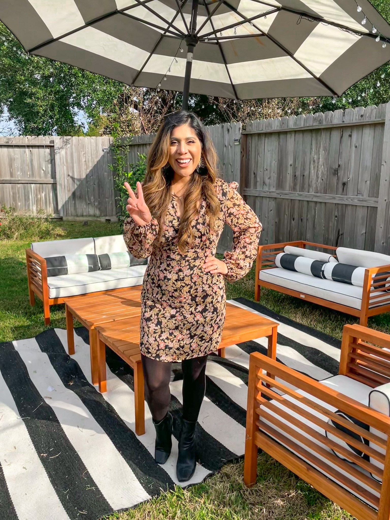 Love this V Cut Button Dress. It’s perfect for any occasion. 


#LTKHoliday #LTKFind #LTKunder50