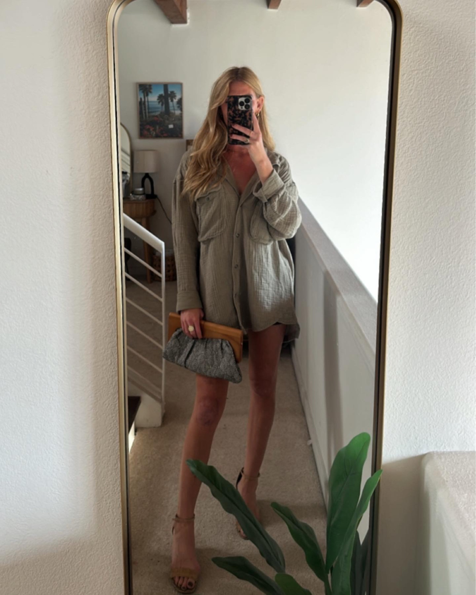 The coverup -> dress shirt everyone needs #coverup #summerfit #beachtobar #freepeople 